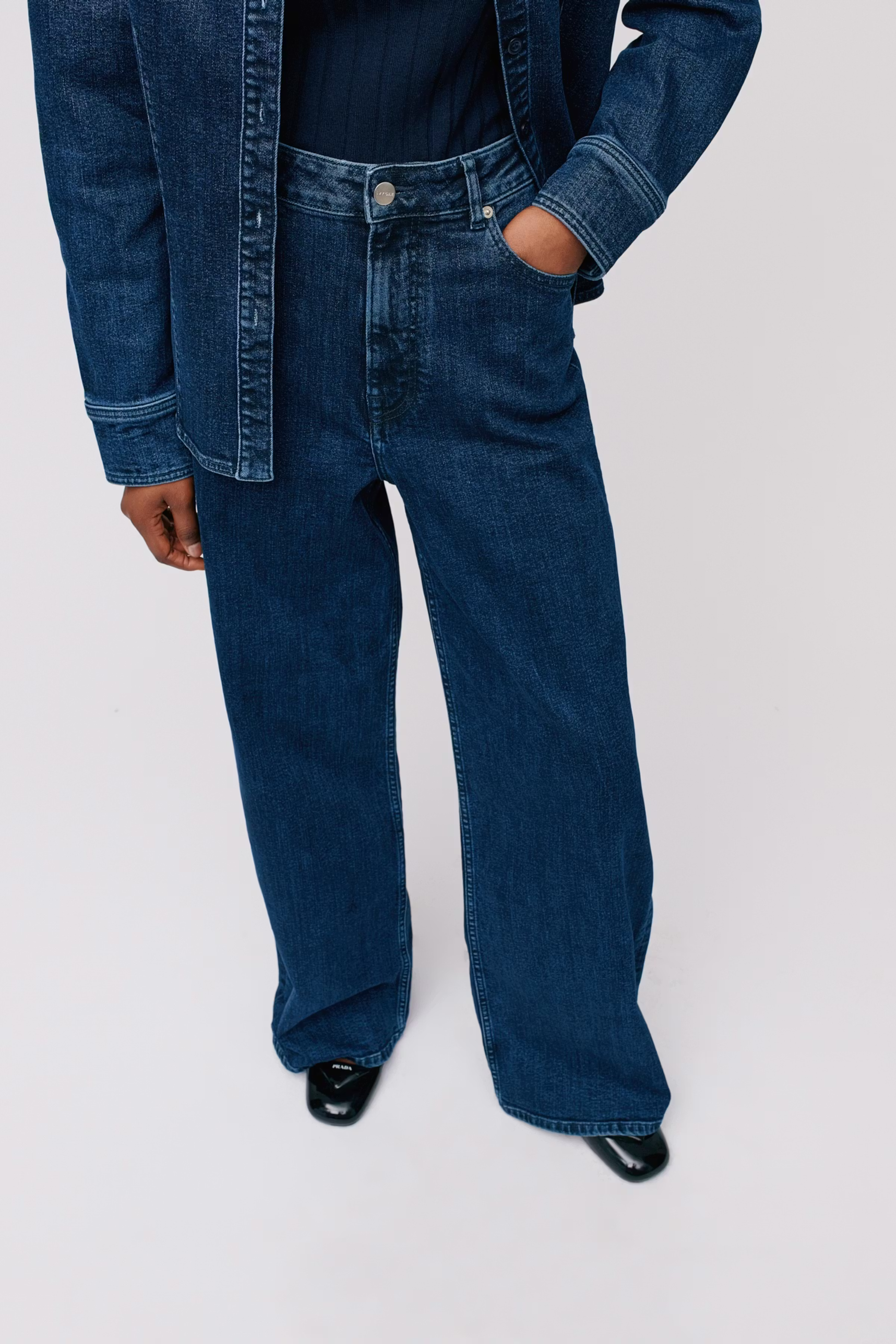 PRIJANKA Trousers LOOKBOOK FRONT 30600394-BL871