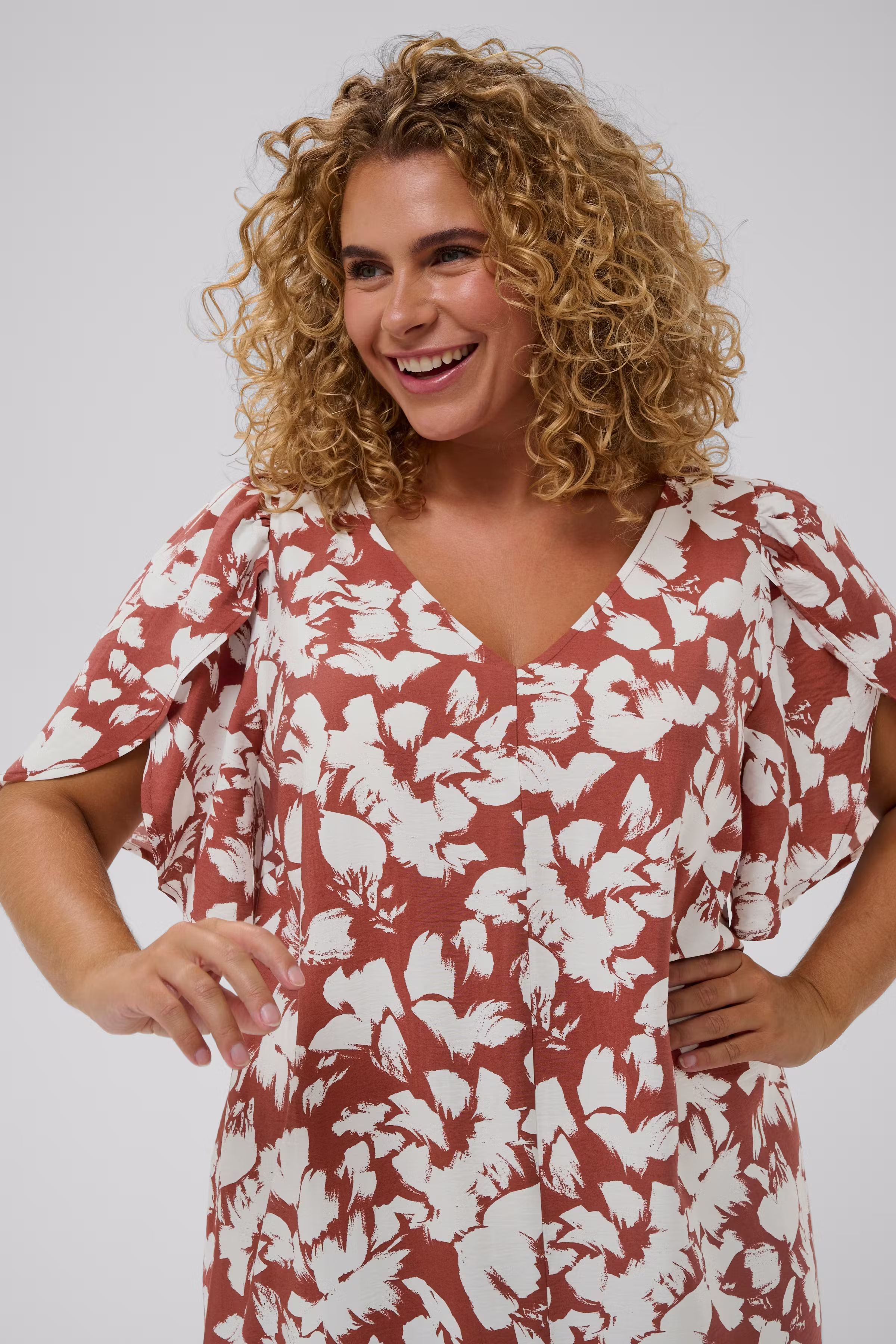 KCevia Dress LOOKBOOK BACK 10584138-109283