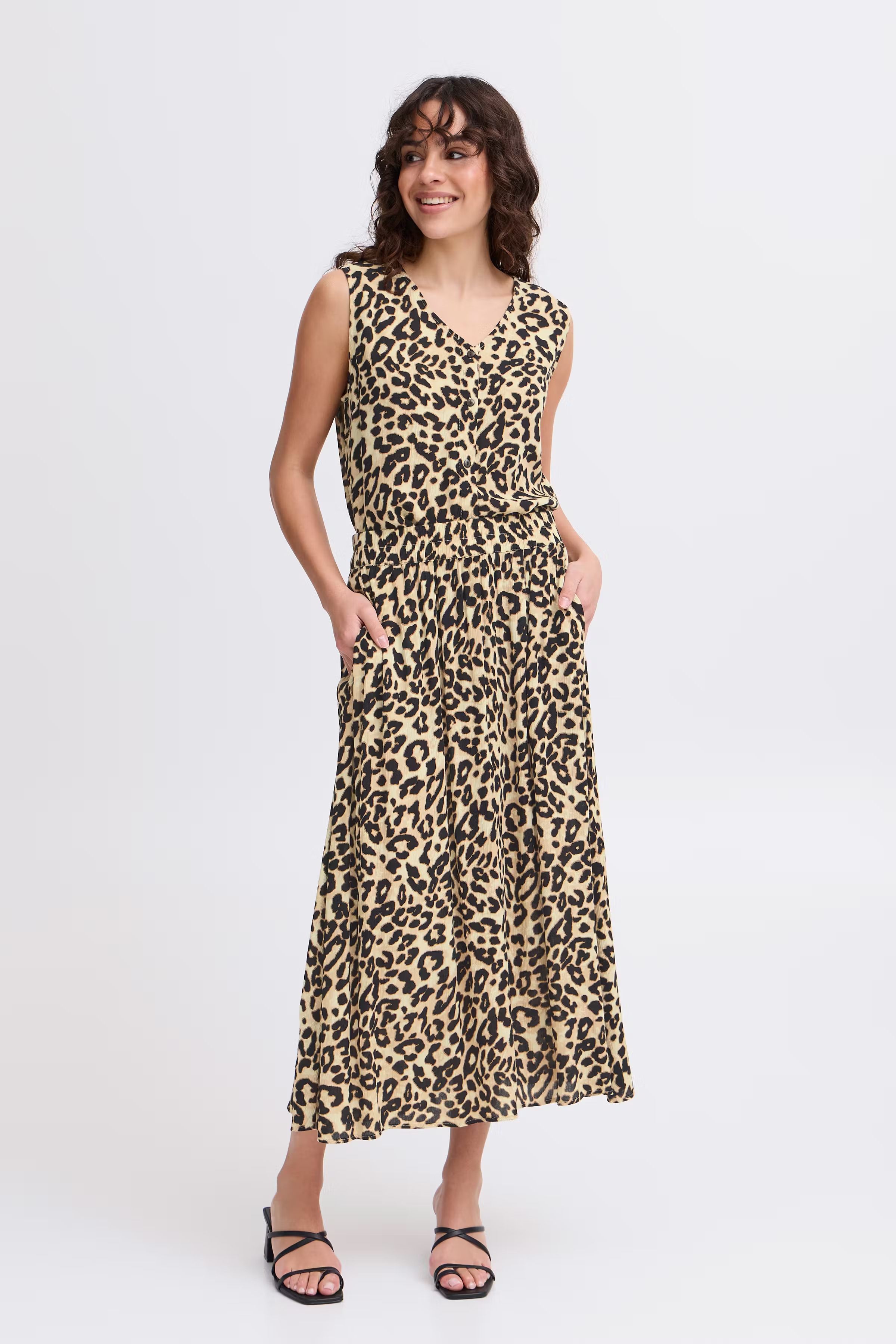 FREASE Bluse LOOKBOOK FRONT 20615604-204722