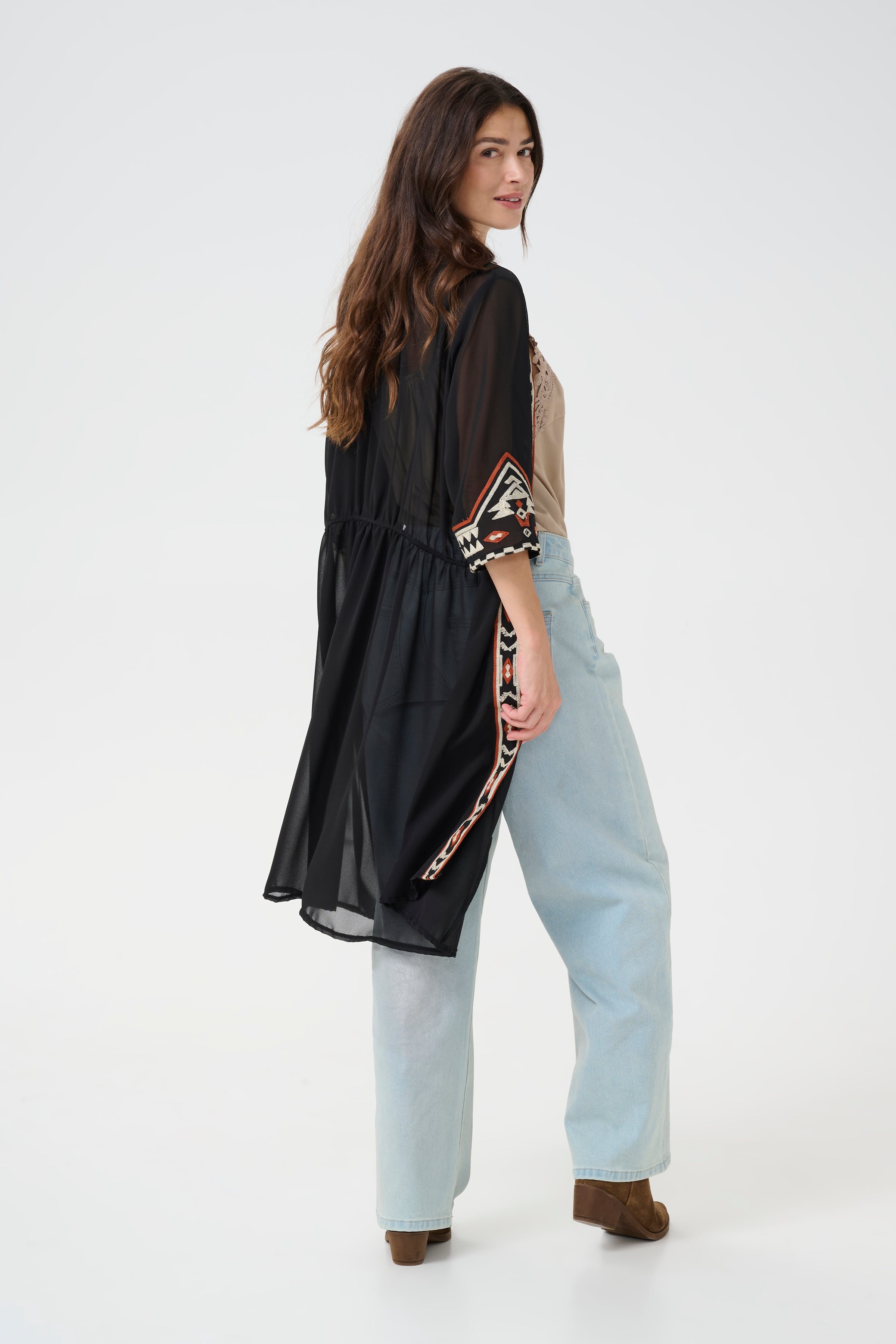 CRBeti Kimono LOOKBOOK BACK 10613499-100120