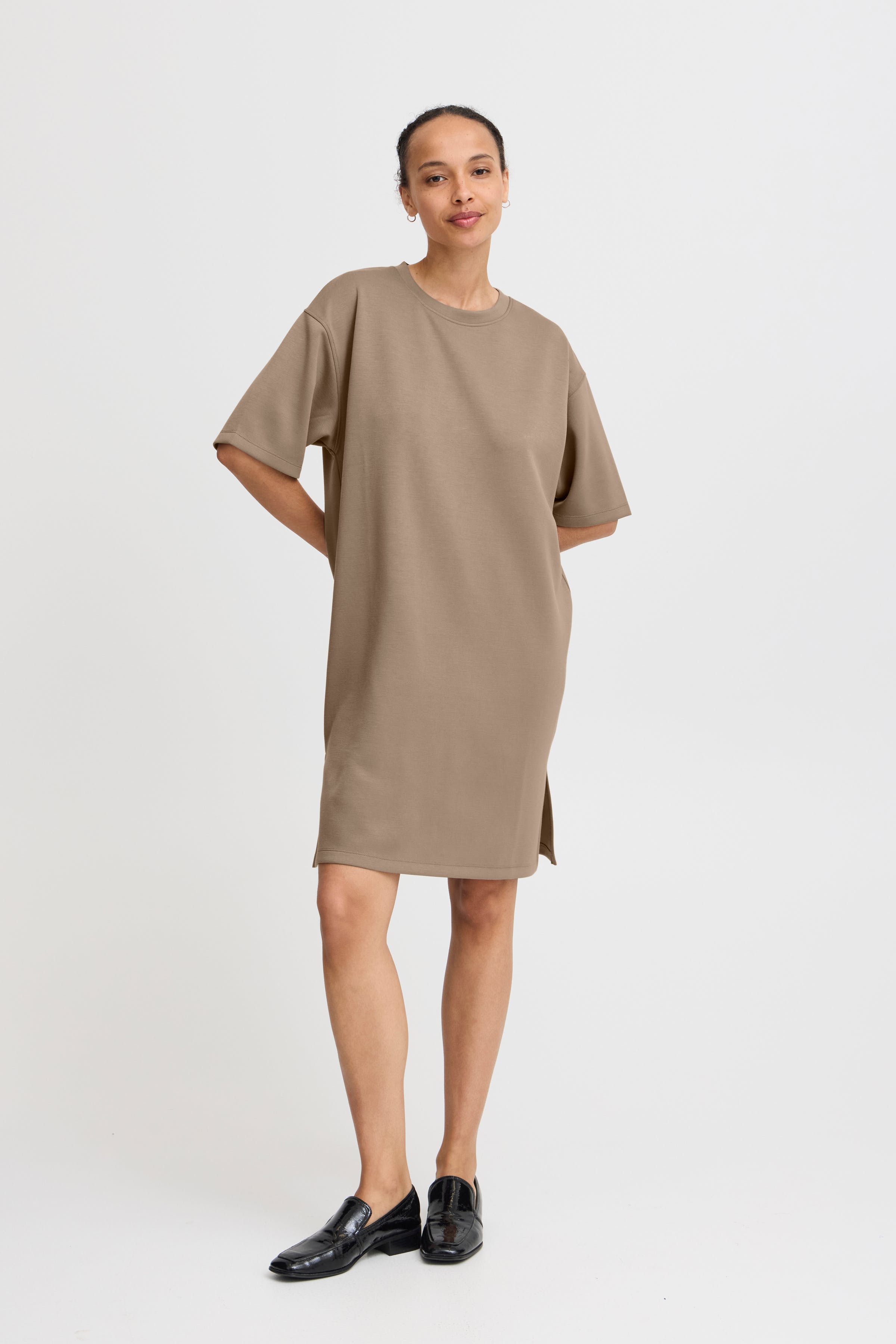 BYTULLAS Kleid LOOKBOOK FRONT 20815328-181112