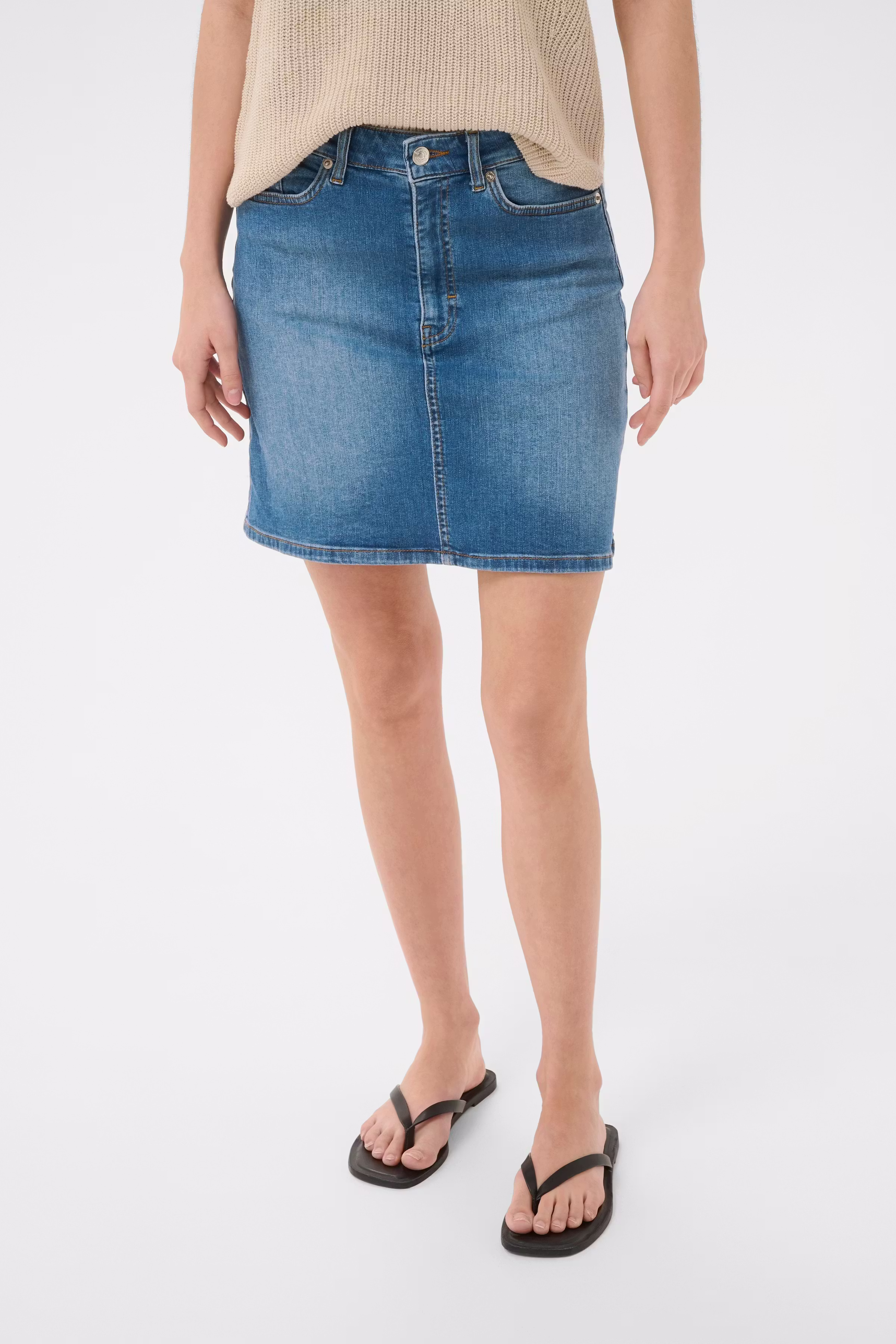 BellePW Skirt LOOKBOOK FRONT 30310666-300156