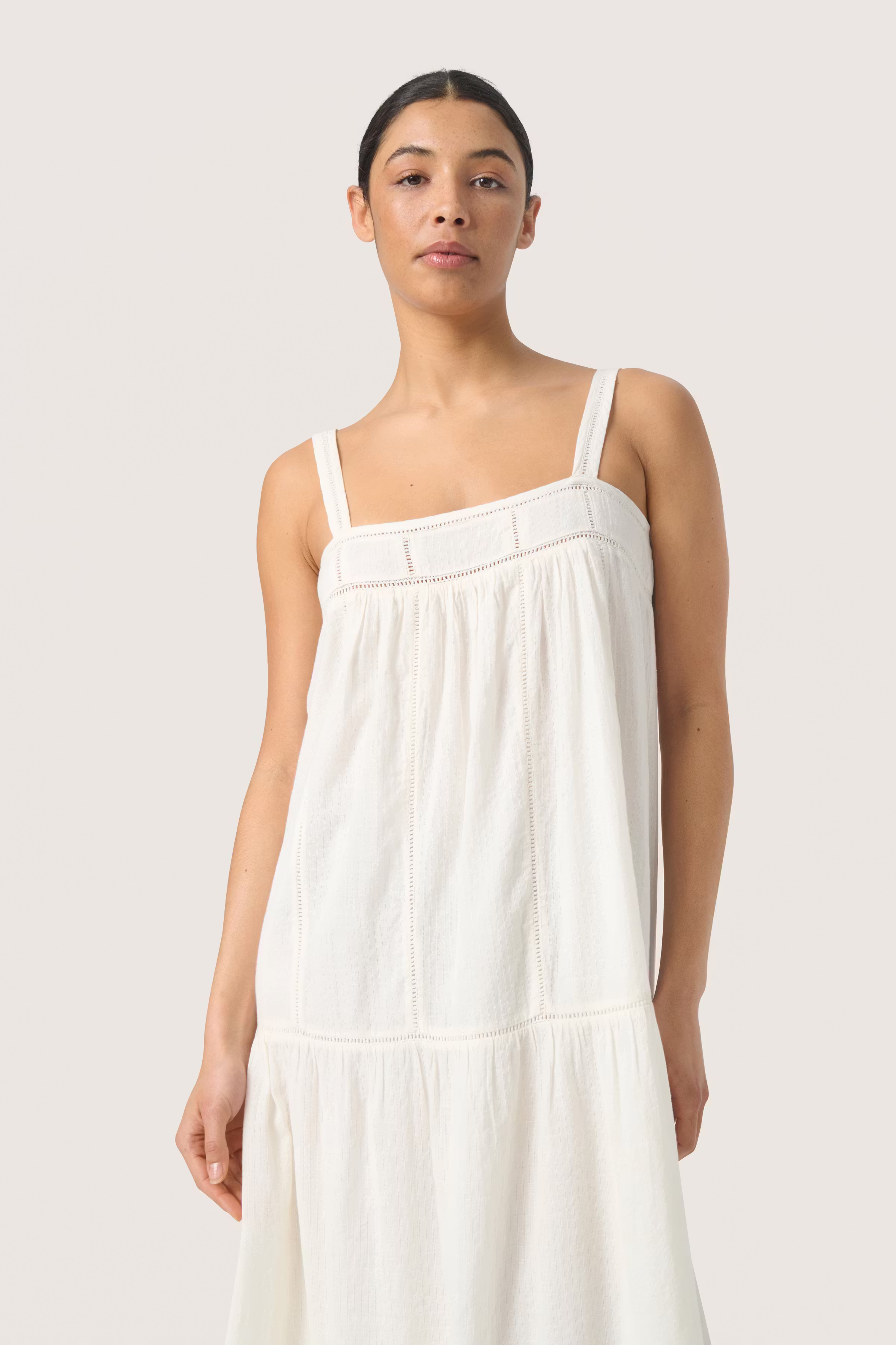 SLOlivie Dress LOOKBOOK FRONT 30407524-110701