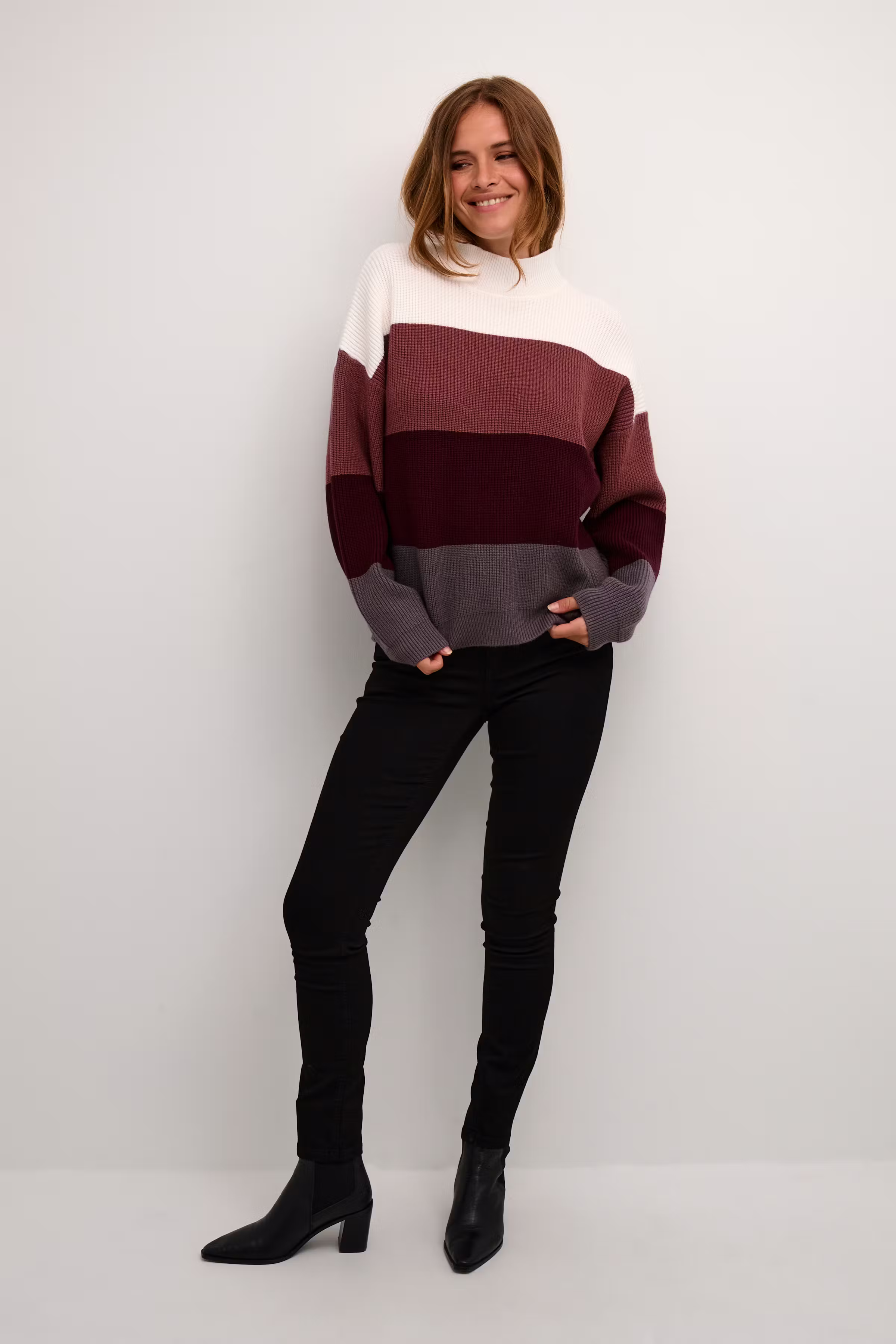 CUolivia Pullover LOOKBOOK FRONT 50110226-192118