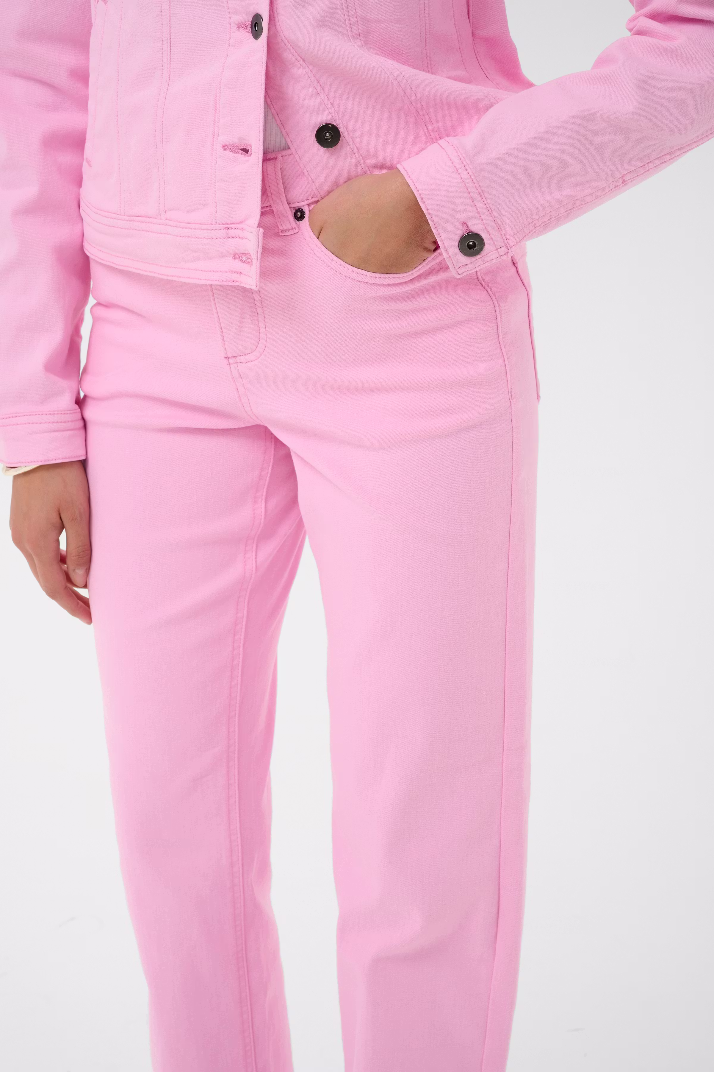 KAmaris Jeans LOOKBOOK DETAIL 10511485-152218