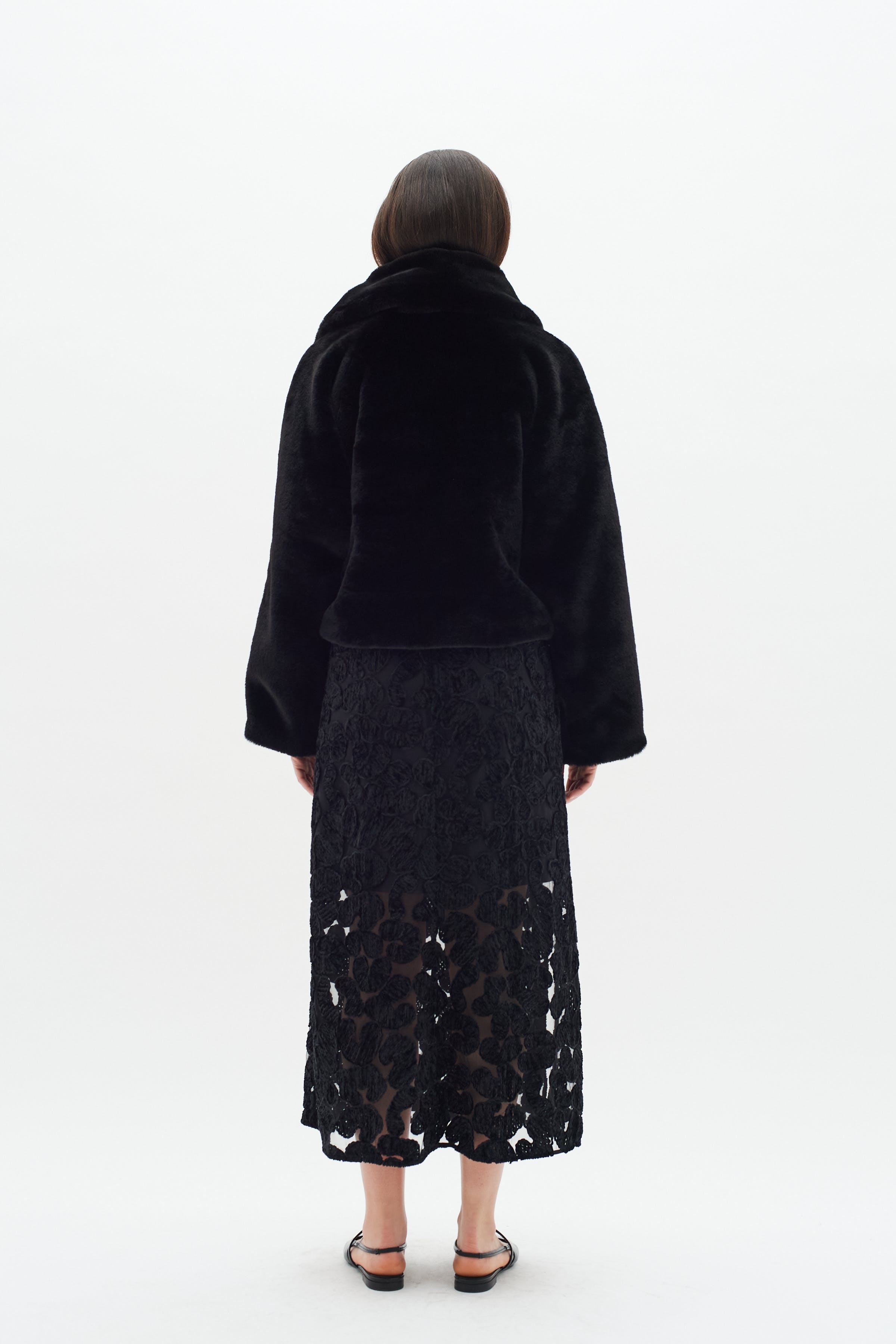 YonekoIW Outerwear LOOKBOOK BACK 30109835-194008