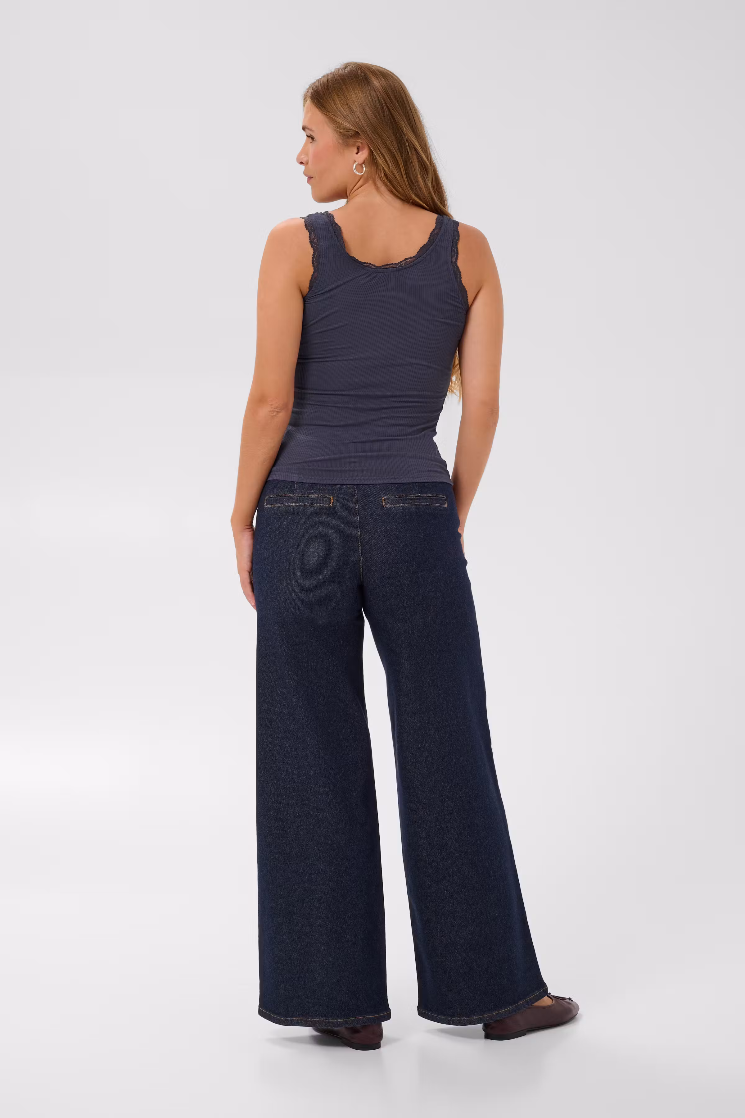 KAOMI Top LOOKBOOK BACK 10510143-193927