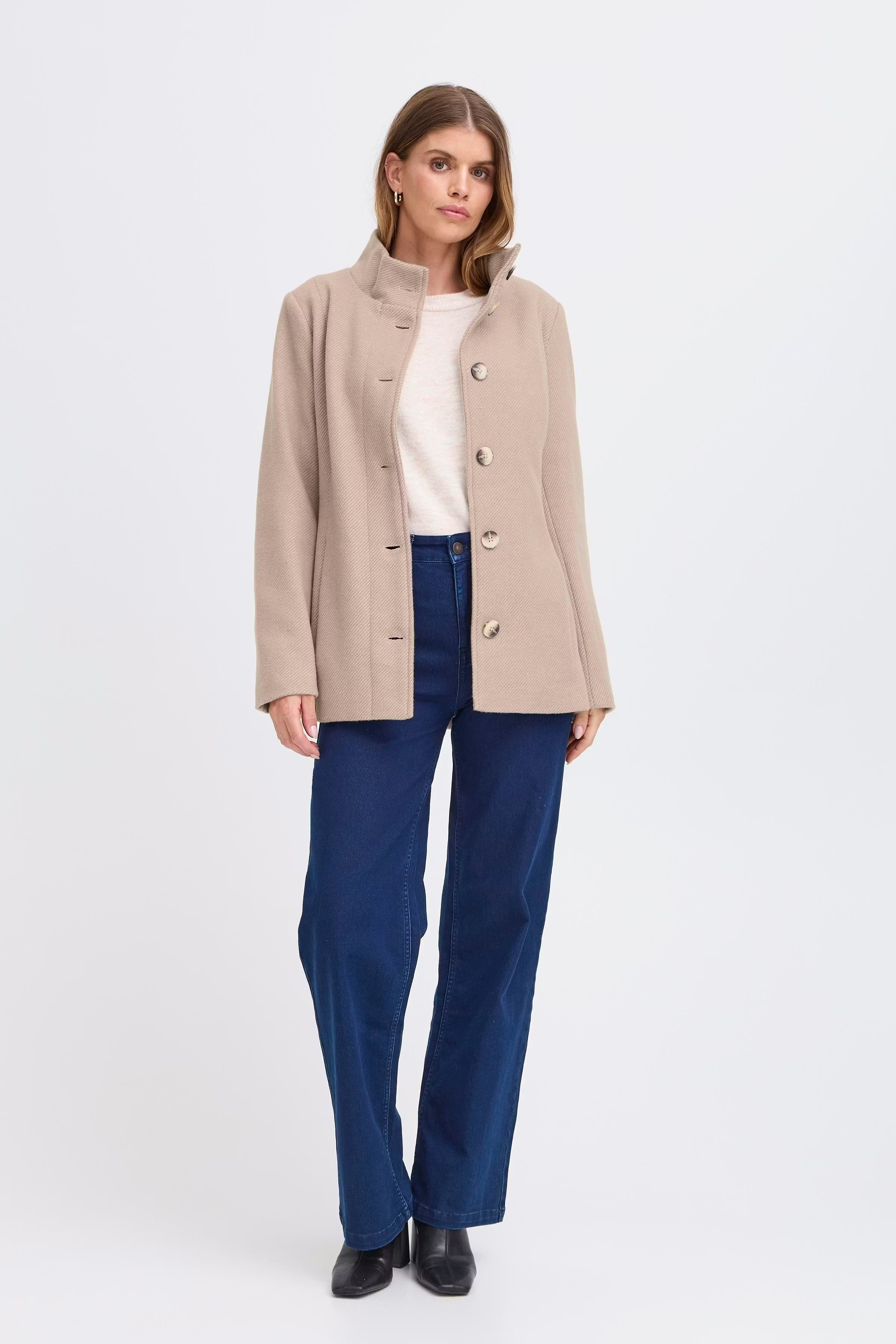 FREVILLA Yttertøy LOOKBOOK FRONT 20615676-1713111