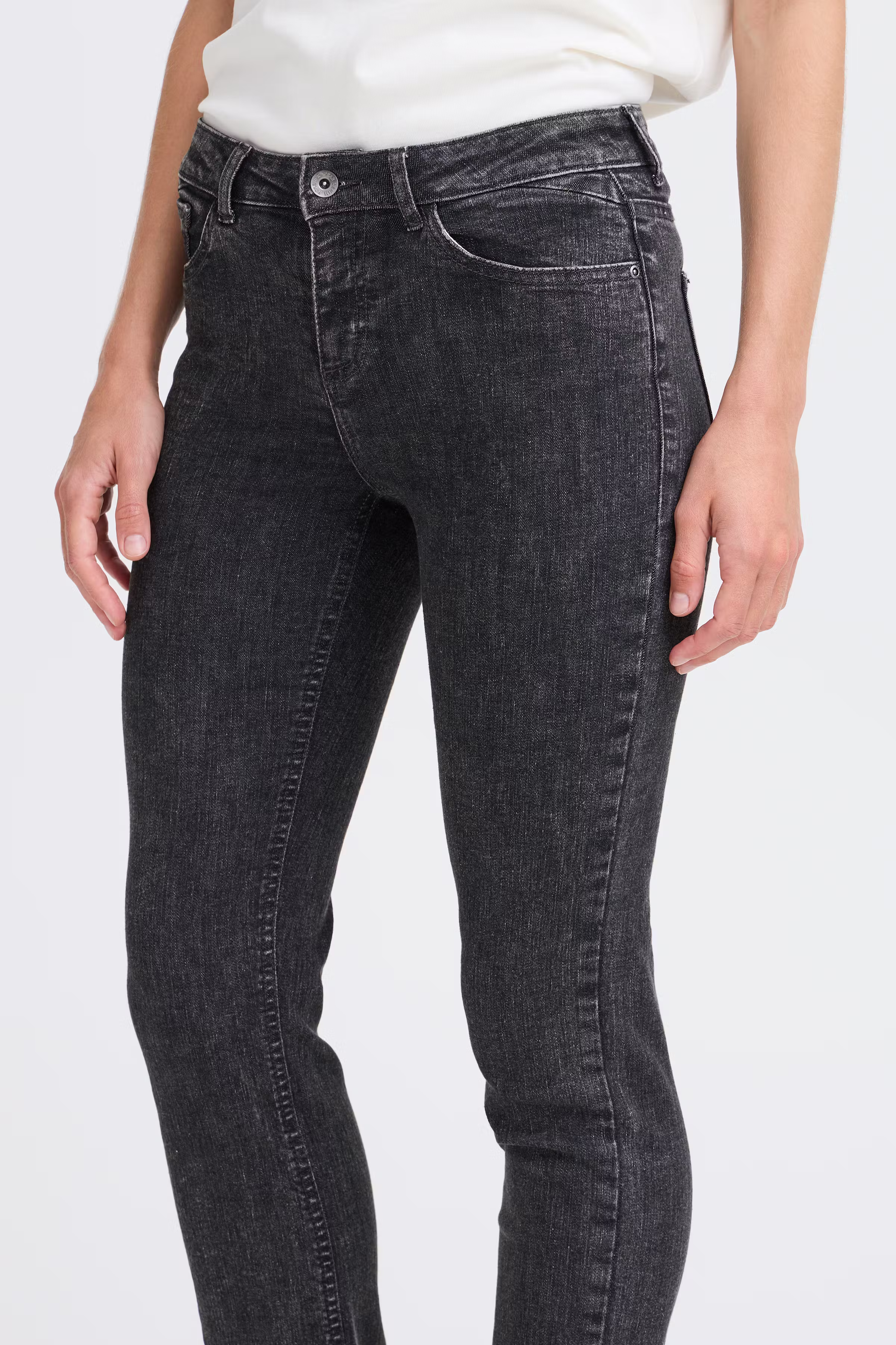 BYLOLA Jeans LOOKBOOK DETAIL 20806353-205076