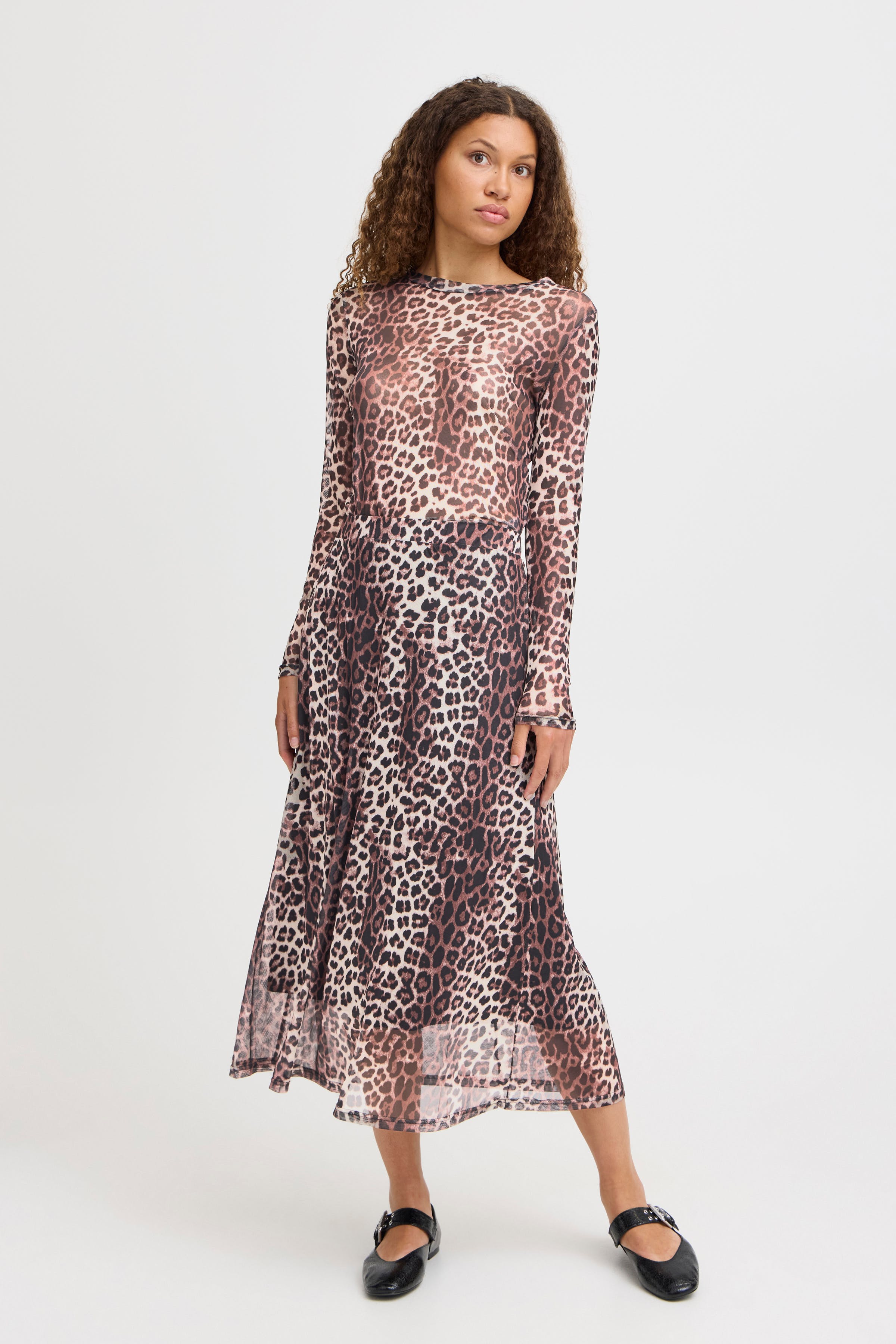 PXLEONORA Rock LOOKBOOK FRONT 50208905-204690