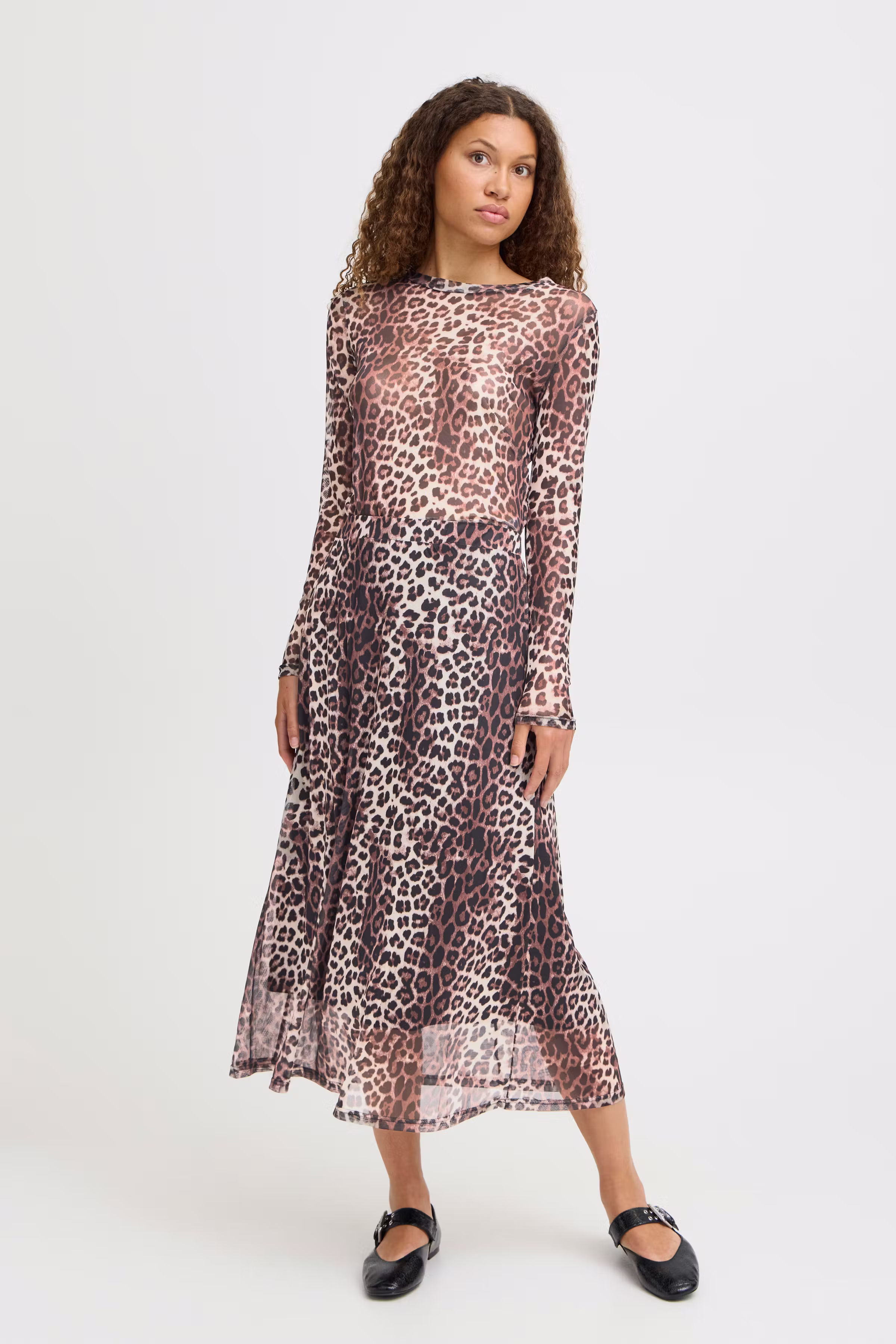 PXLEONORA Rock LOOKBOOK FRONT 50208905-204690