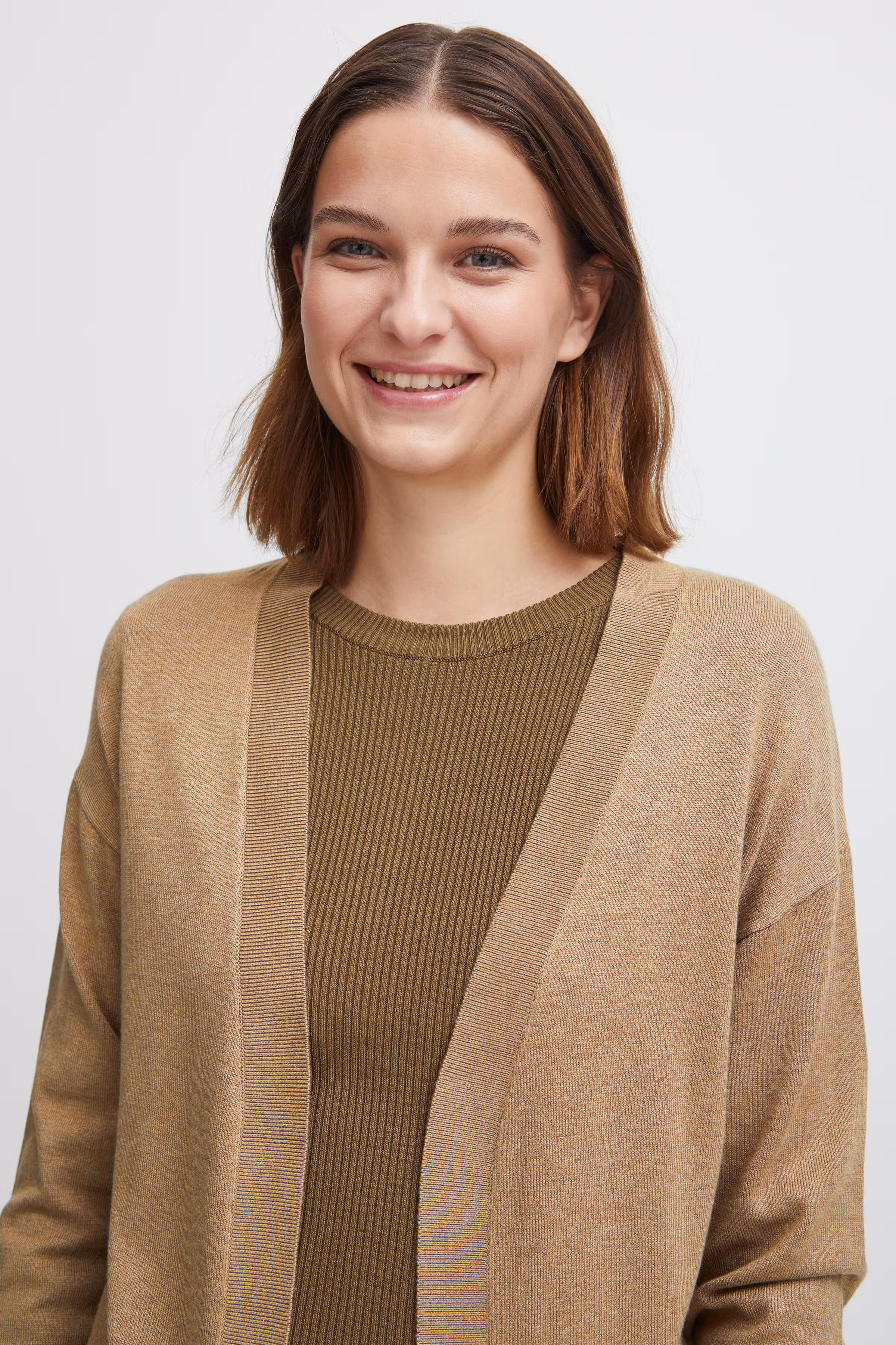 BYMMORLA Cardigan LOOKBOOK DETAIL 20814392-1713141