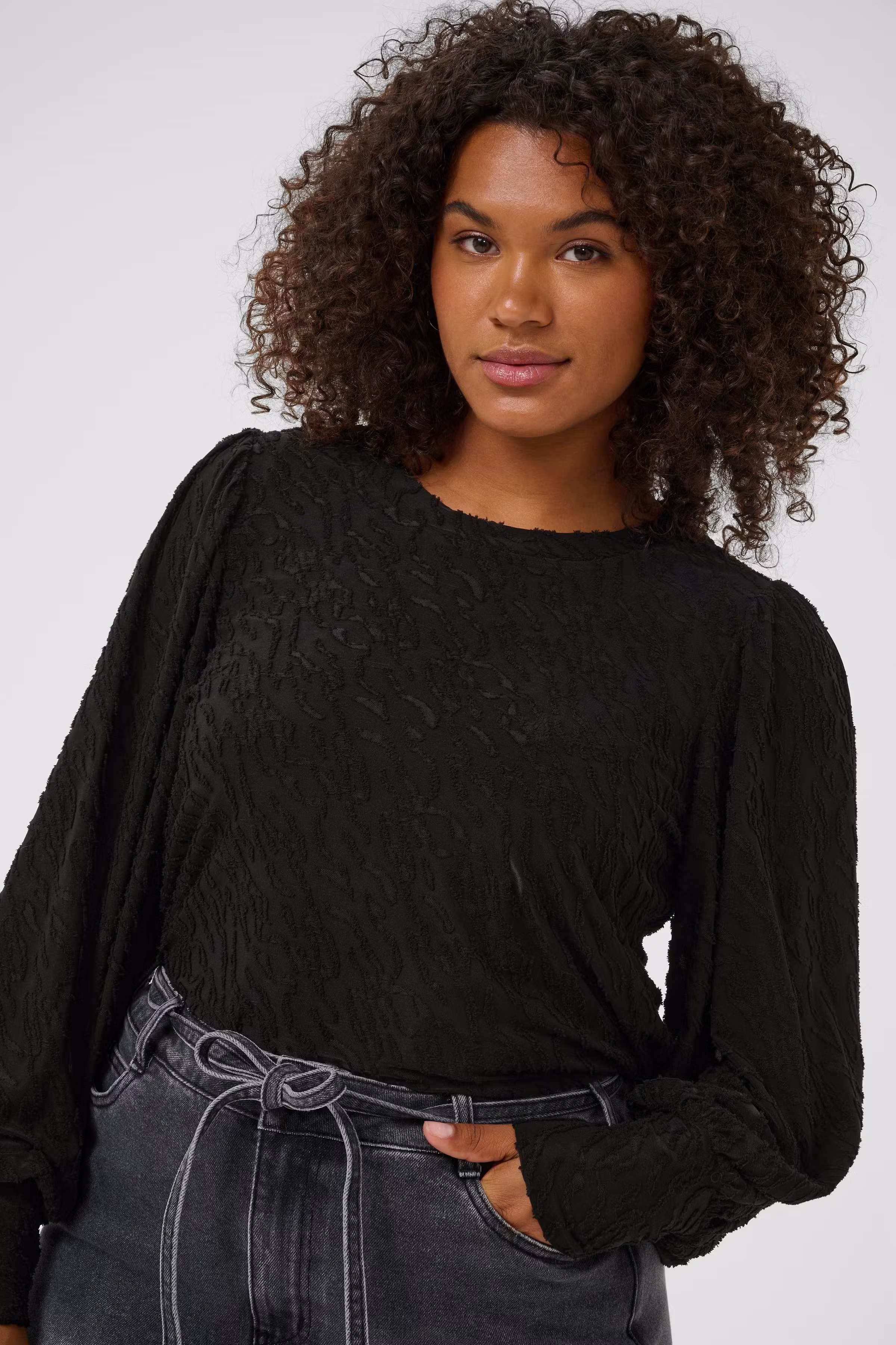 KCzarina Blouse LOOKBOOK DETAIL 10583687-100121