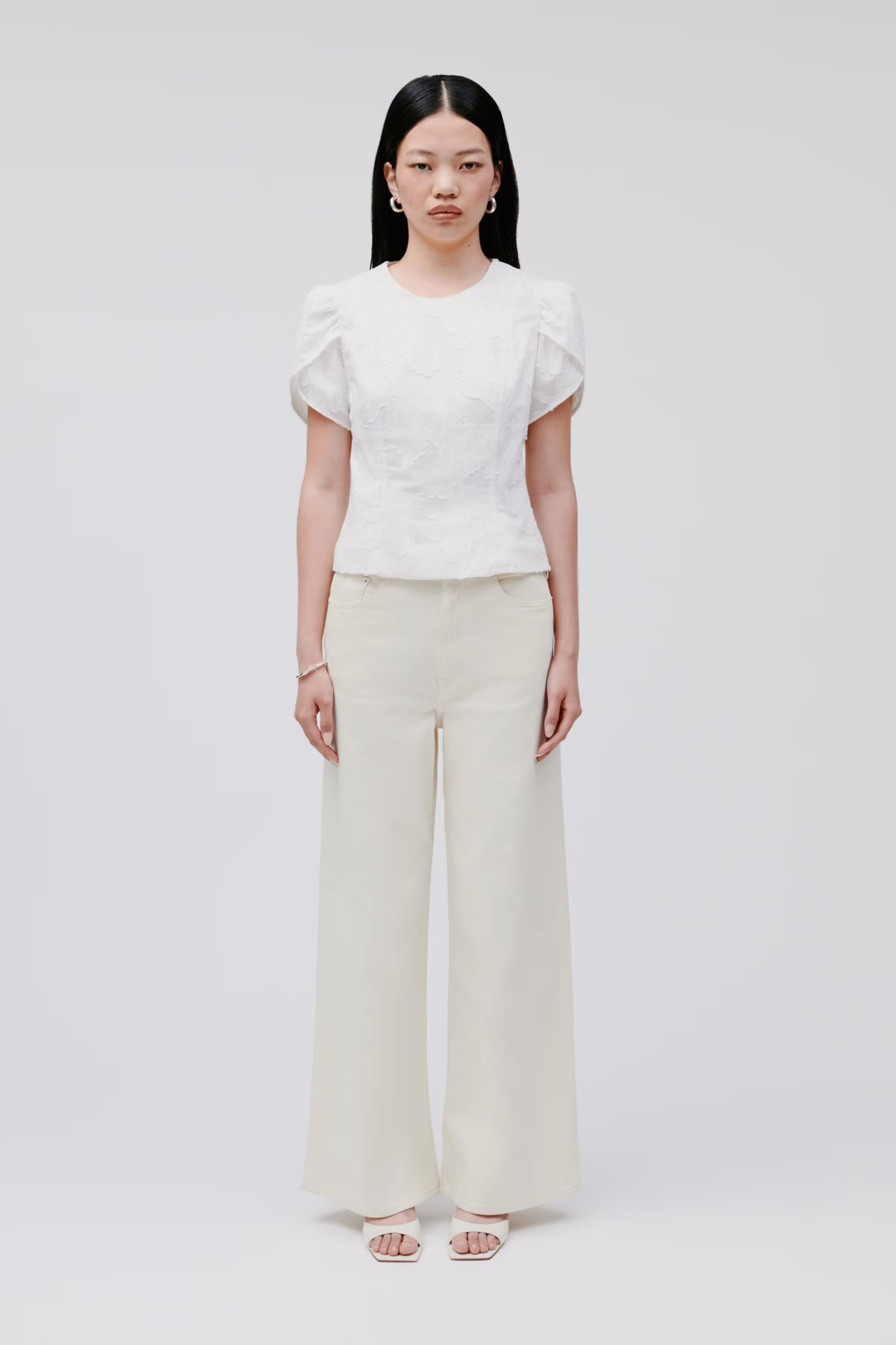 ELODIE Blouse LOOKBOOK FRONT 30600738-WH010