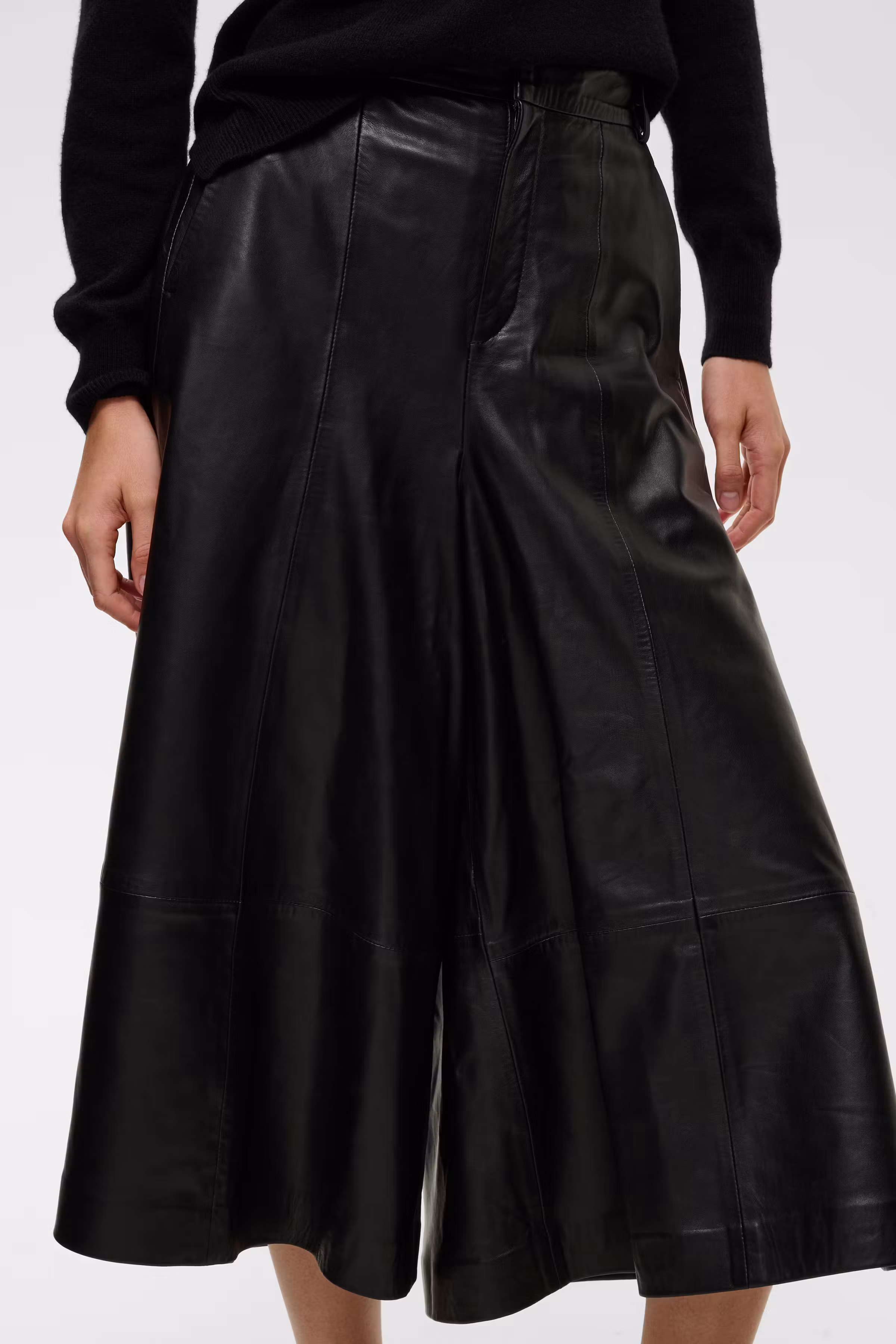 CariehIW Trousers LOOKBOOK FRONT 30111388-194008