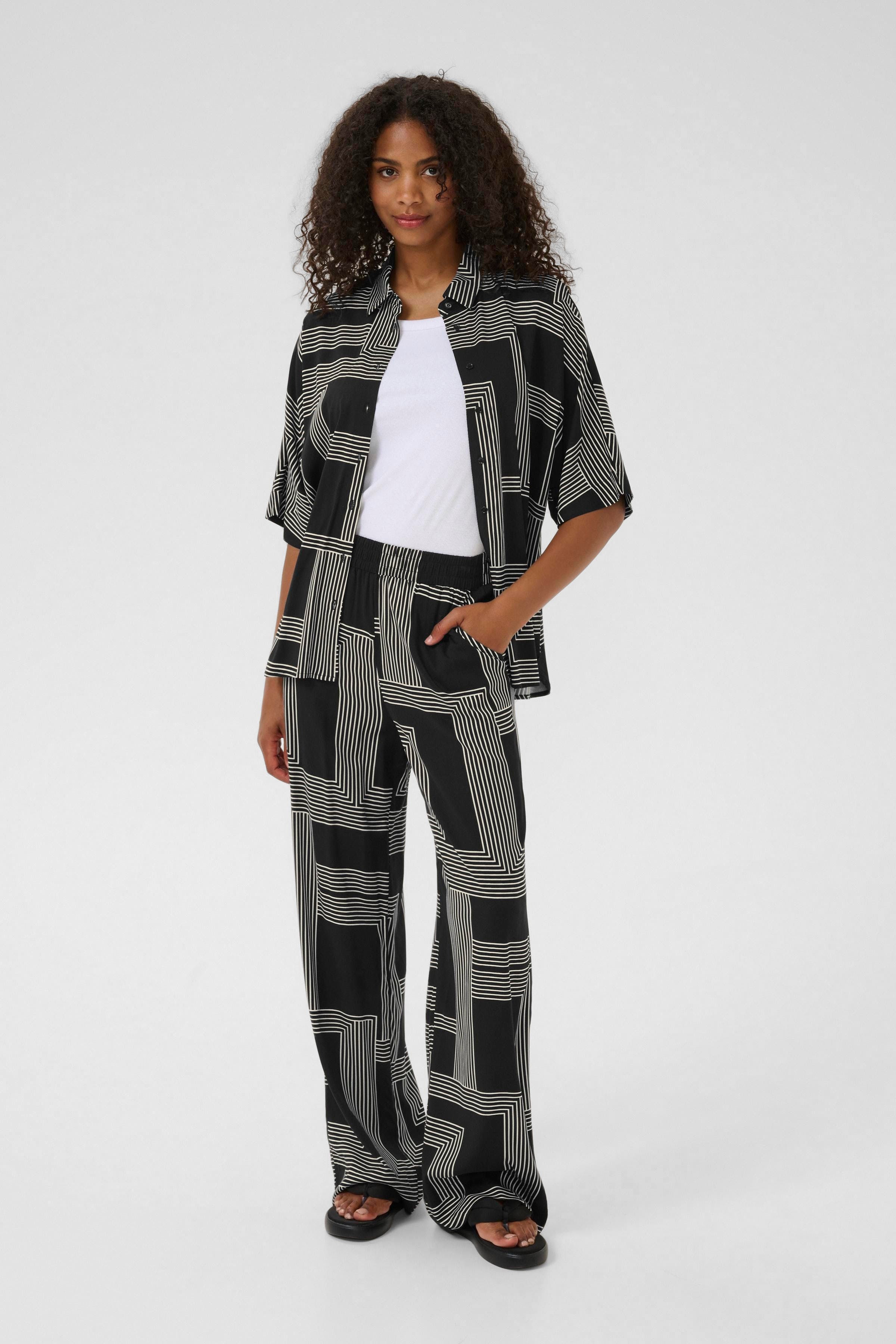 KAdonny Trousers LOOKBOOK FRONT 10510104-107704