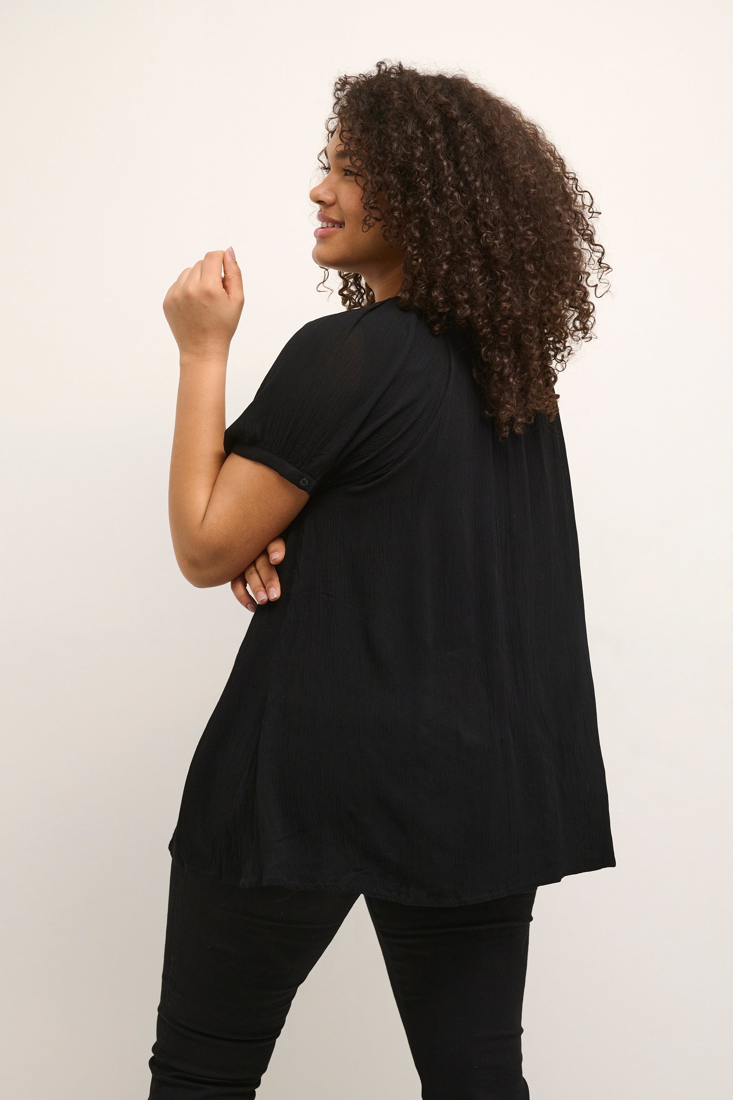 KCami Blouse LOOKBOOK BACK 10580803-100121