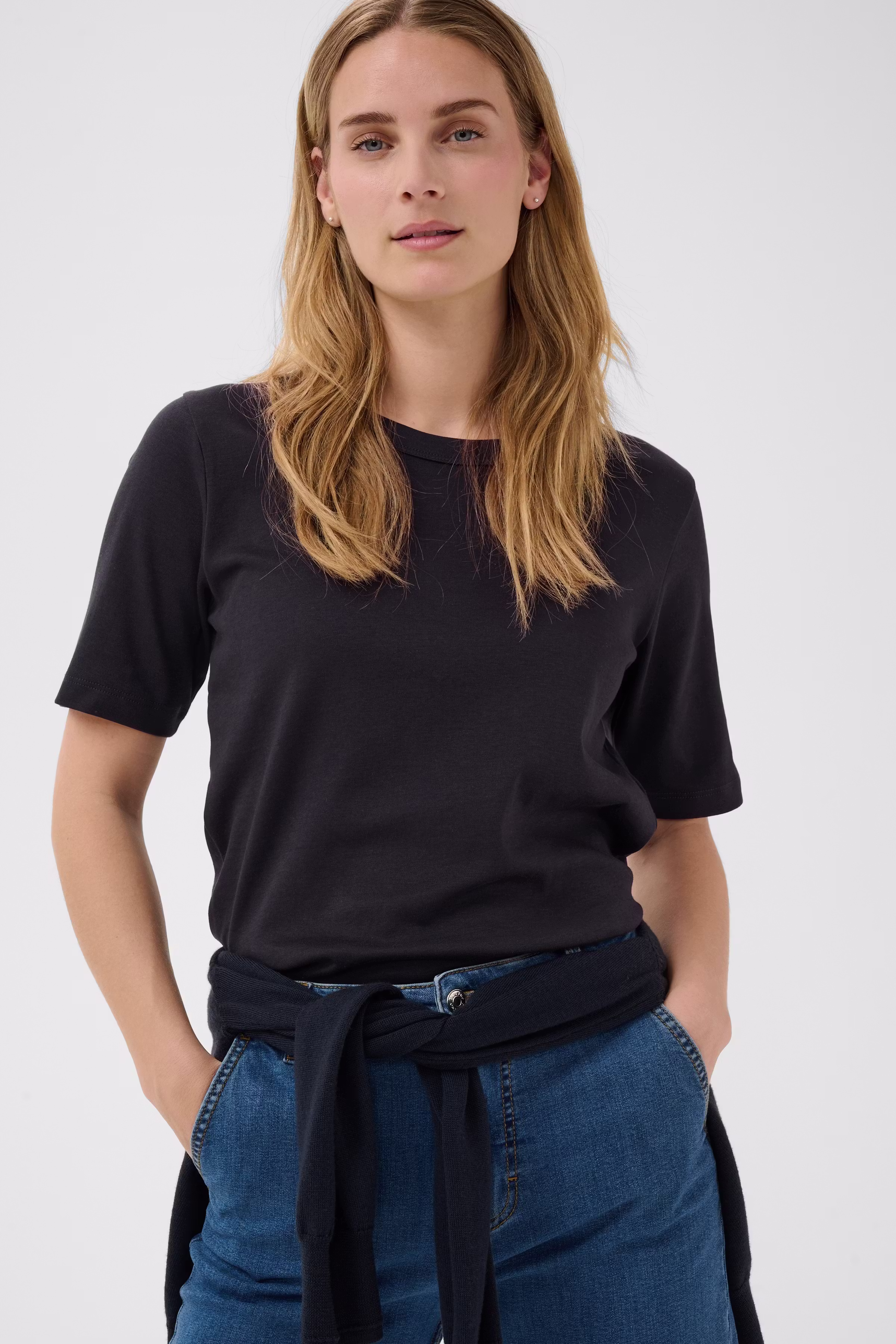 RatanaPW T-shirt LOOKBOOK DETAIL 30309870-194013