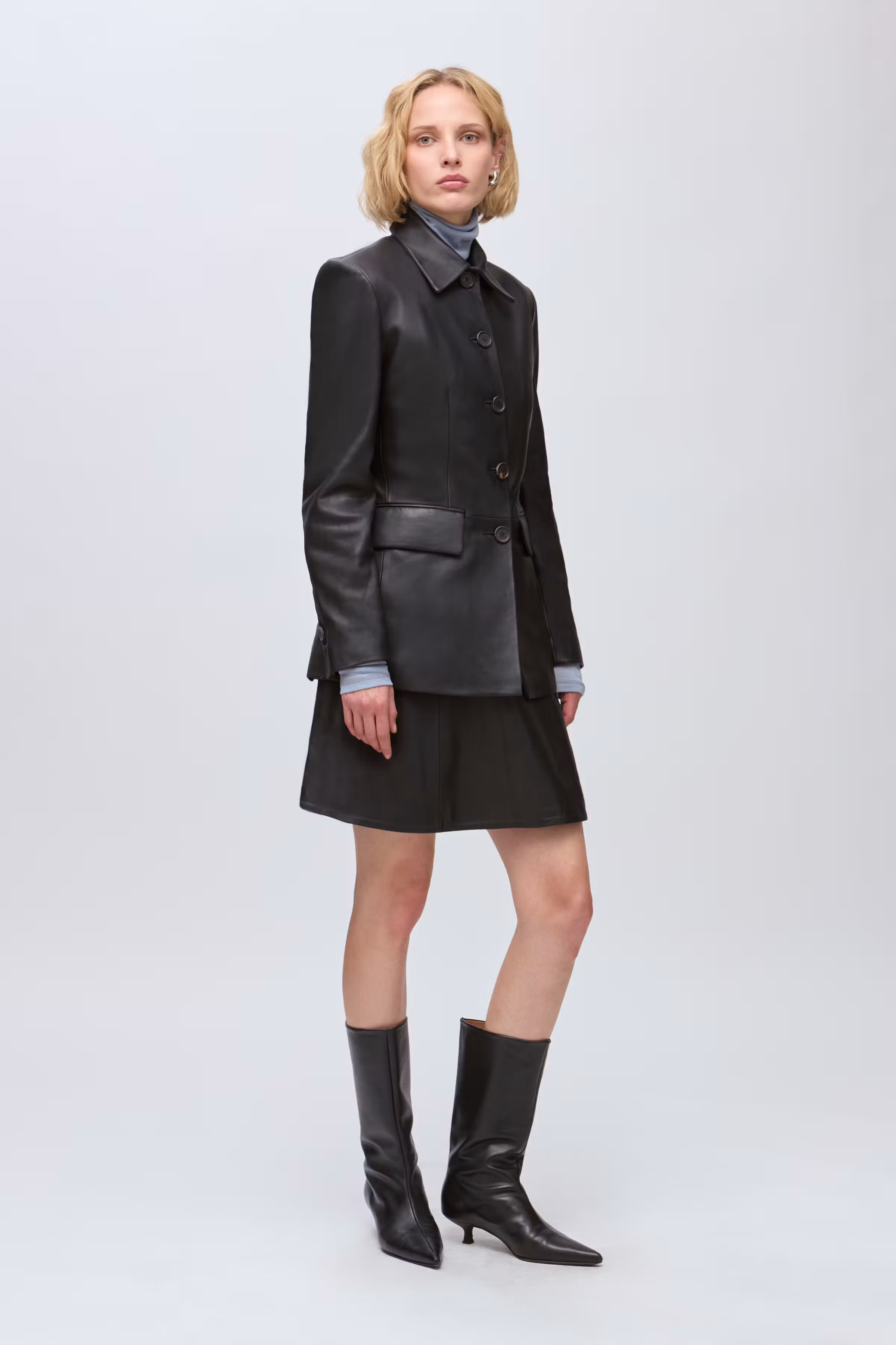 IOLiza Ytterplagg LOOKBOOK FRONT 30600111-BK999