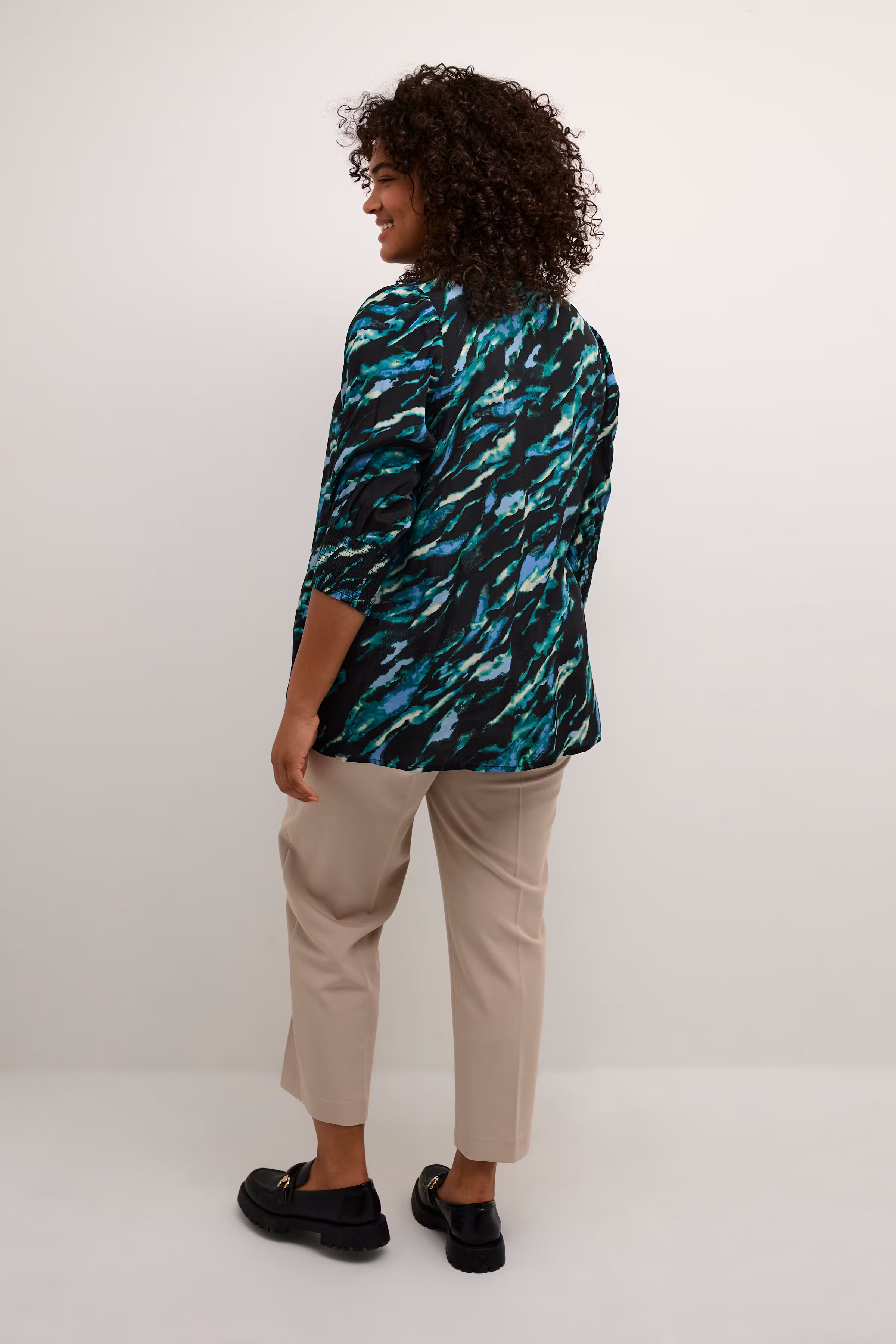 KCnatana Shirt LOOKBOOK BACK 10581998-105180