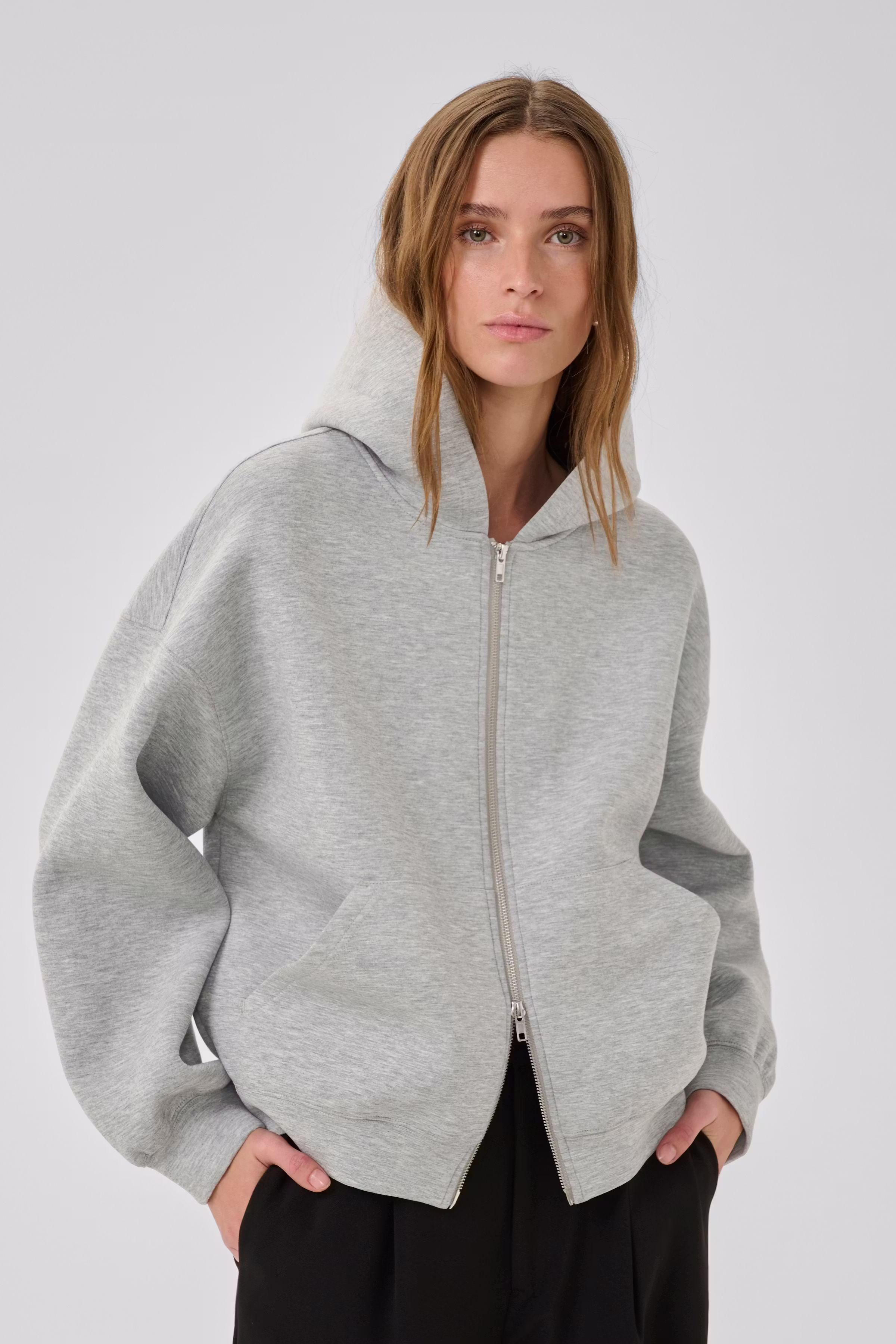 MWAsine Sweatshirt LOOKBOOK FRONT 10705509-100378