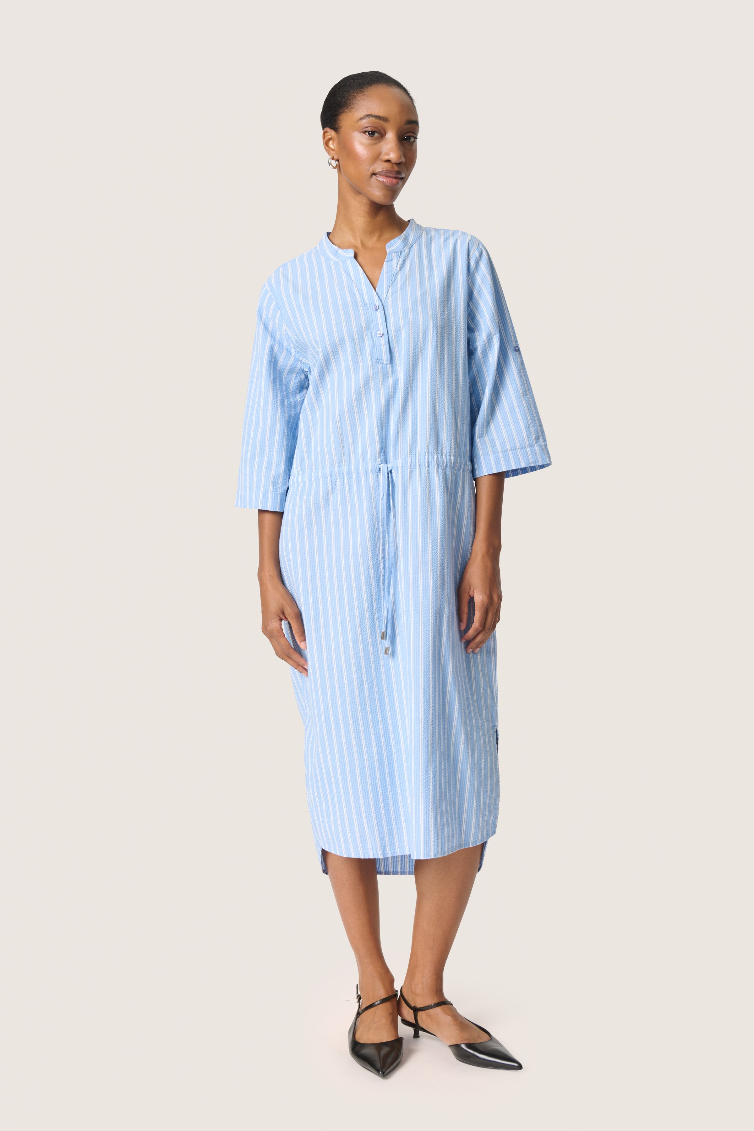 SLAnvitte Jurk LOOKBOOK FRONT 30408467-303926