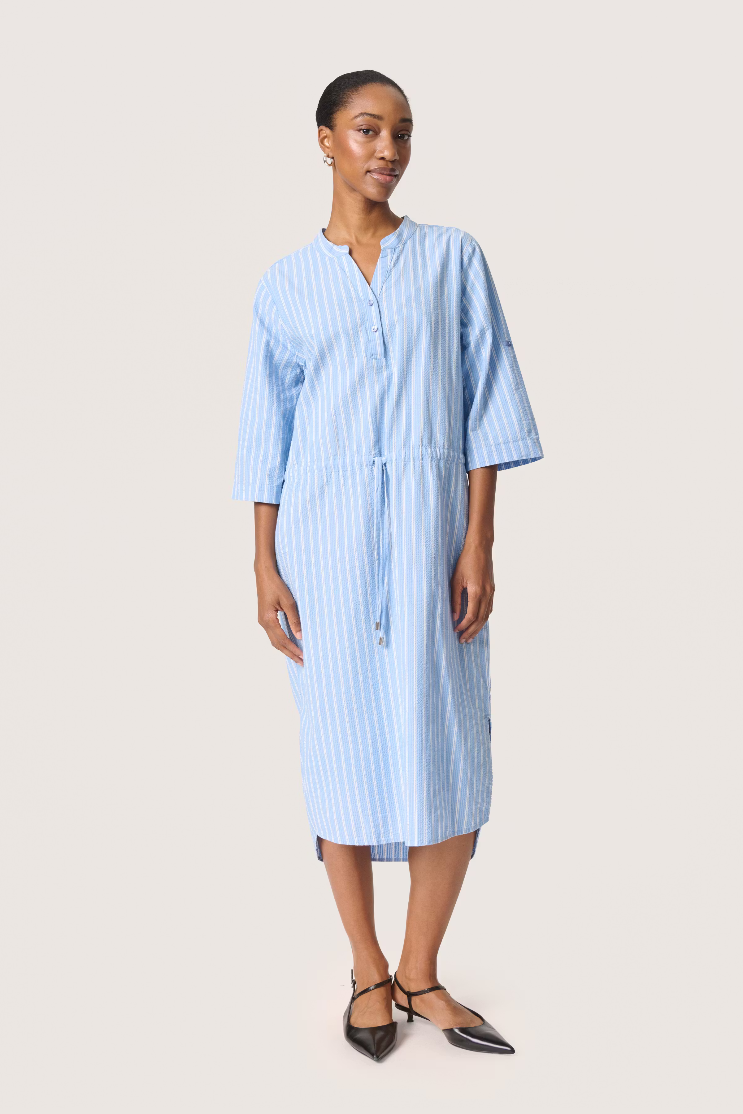 SLAnvitte Kleid LOOKBOOK FRONT 30408467-303926