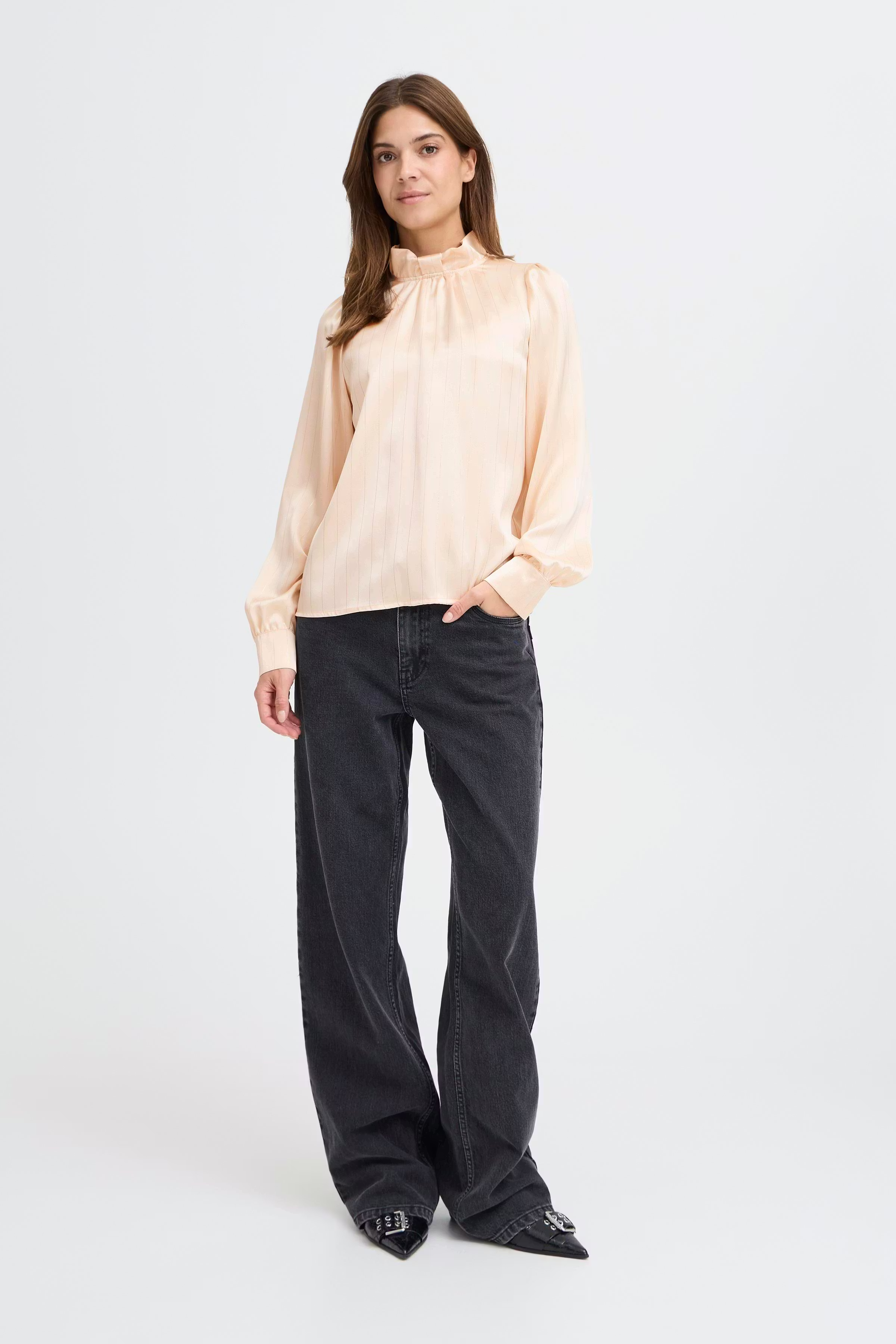 PZDOROTA Bluse LOOKBOOK FRONT 50210178-161305