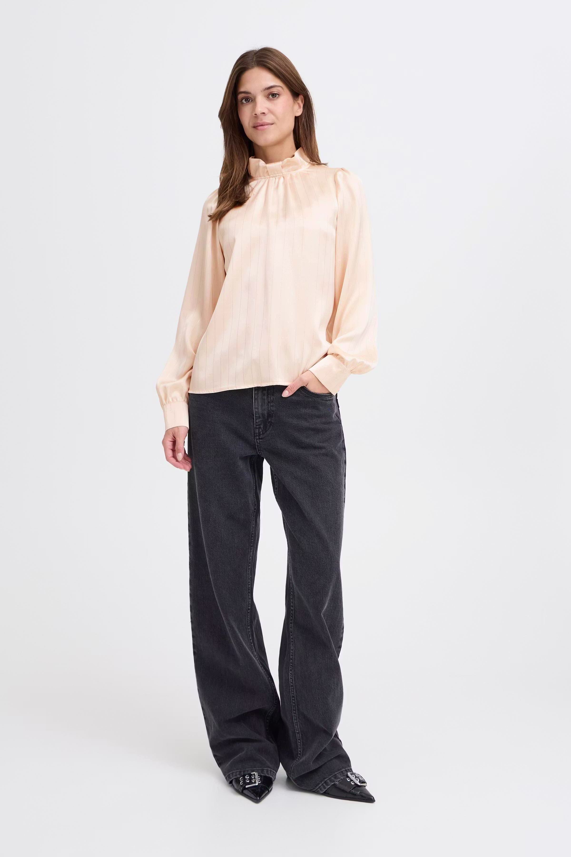 PZDOROTA Bluse LOOKBOOK FRONT 50210178-161305
