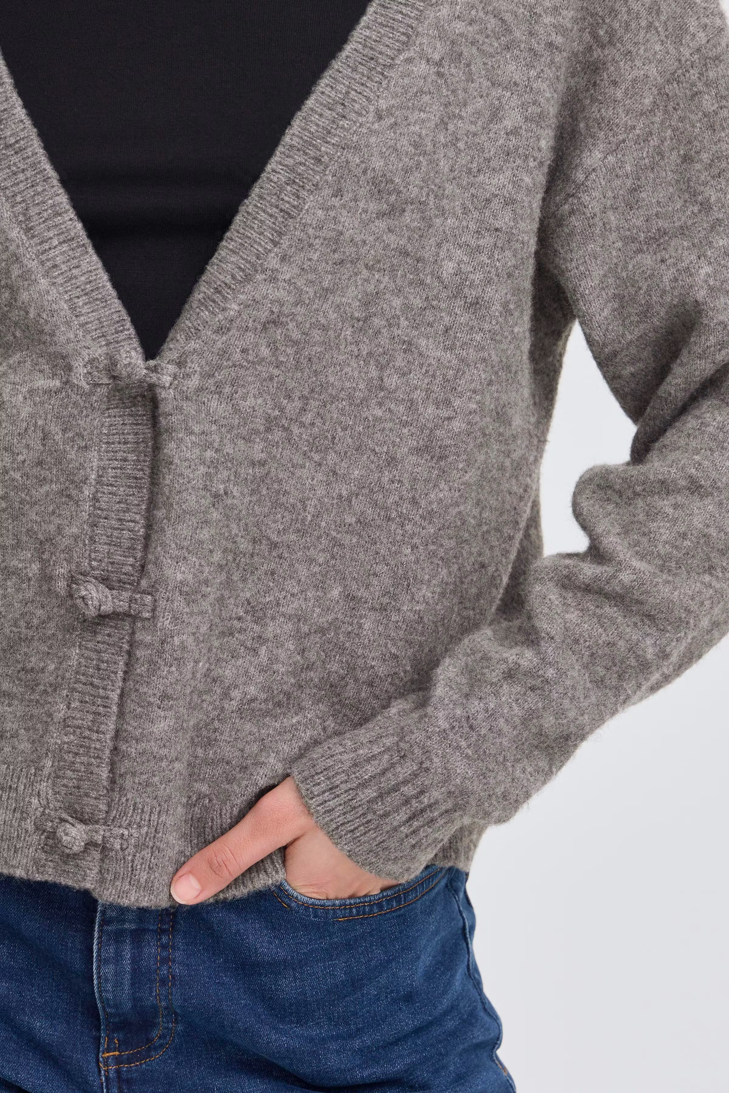 IHDASILA Cardigan LOOKBOOK DETAIL 20124215-200319