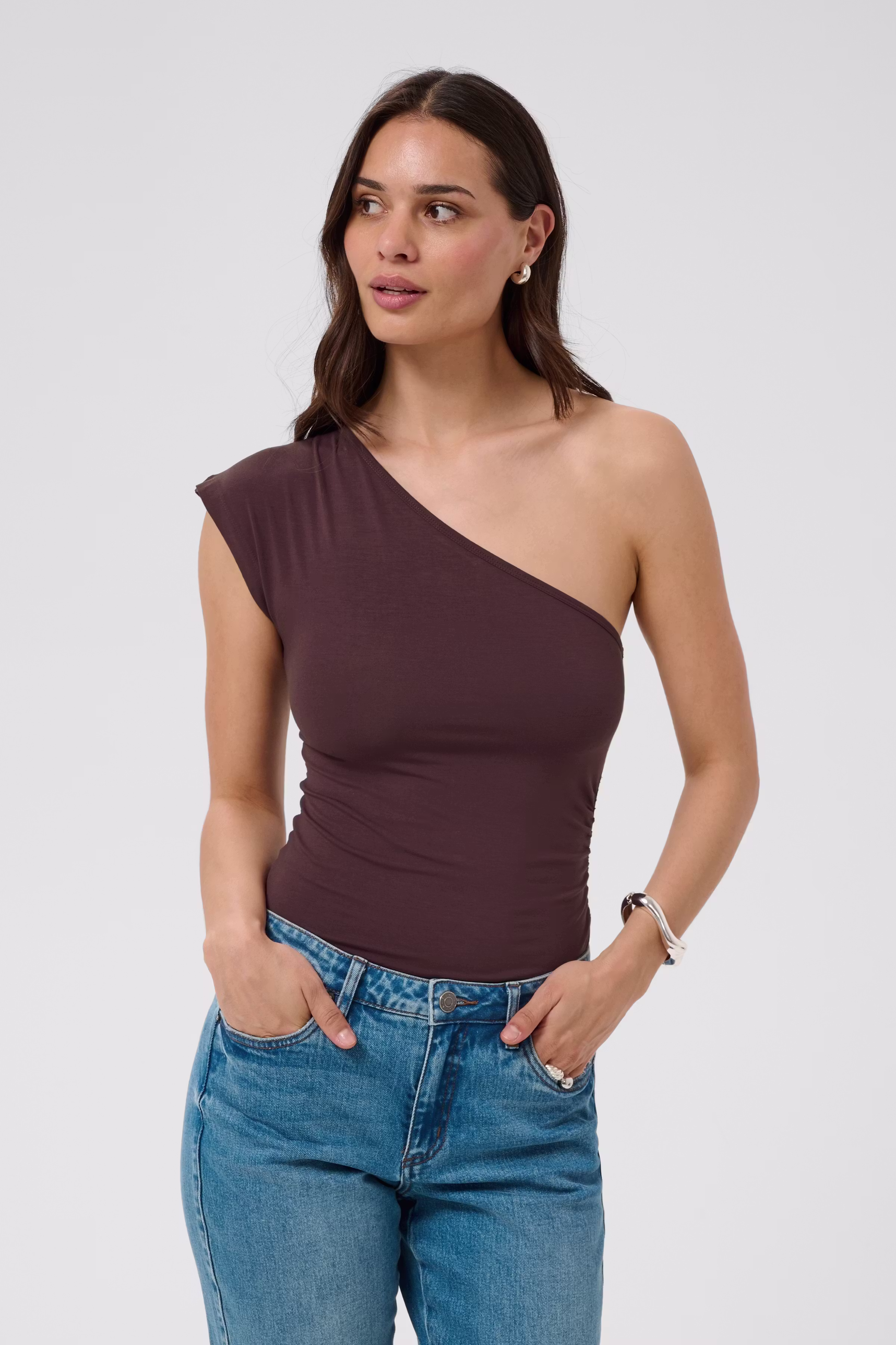 KAmaggie Top LOOKBOOK FRONT 10512664-191619
