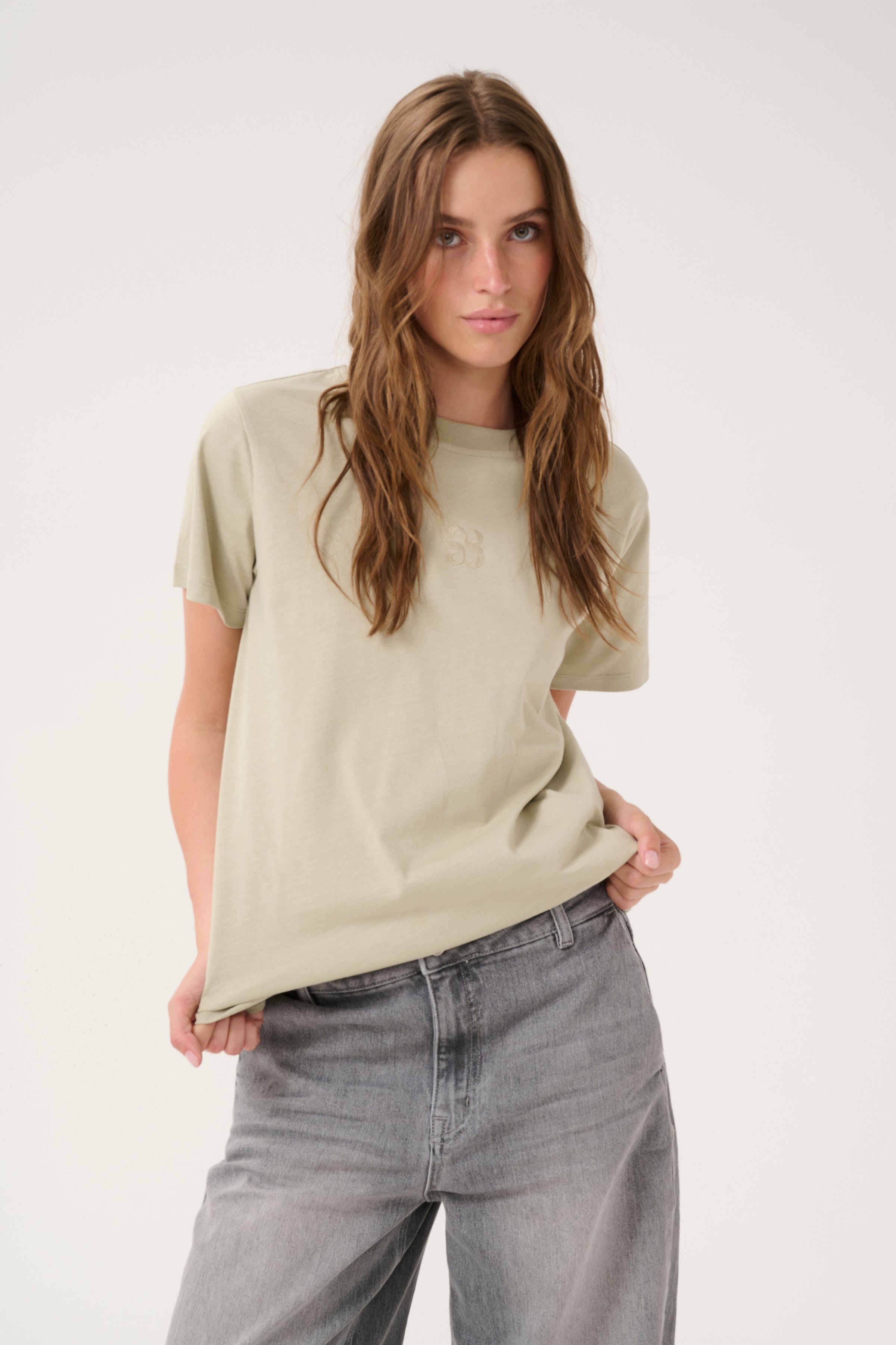 SeattleMW Logo T-shirt LOOKBOOK FRONT 10704898-107037