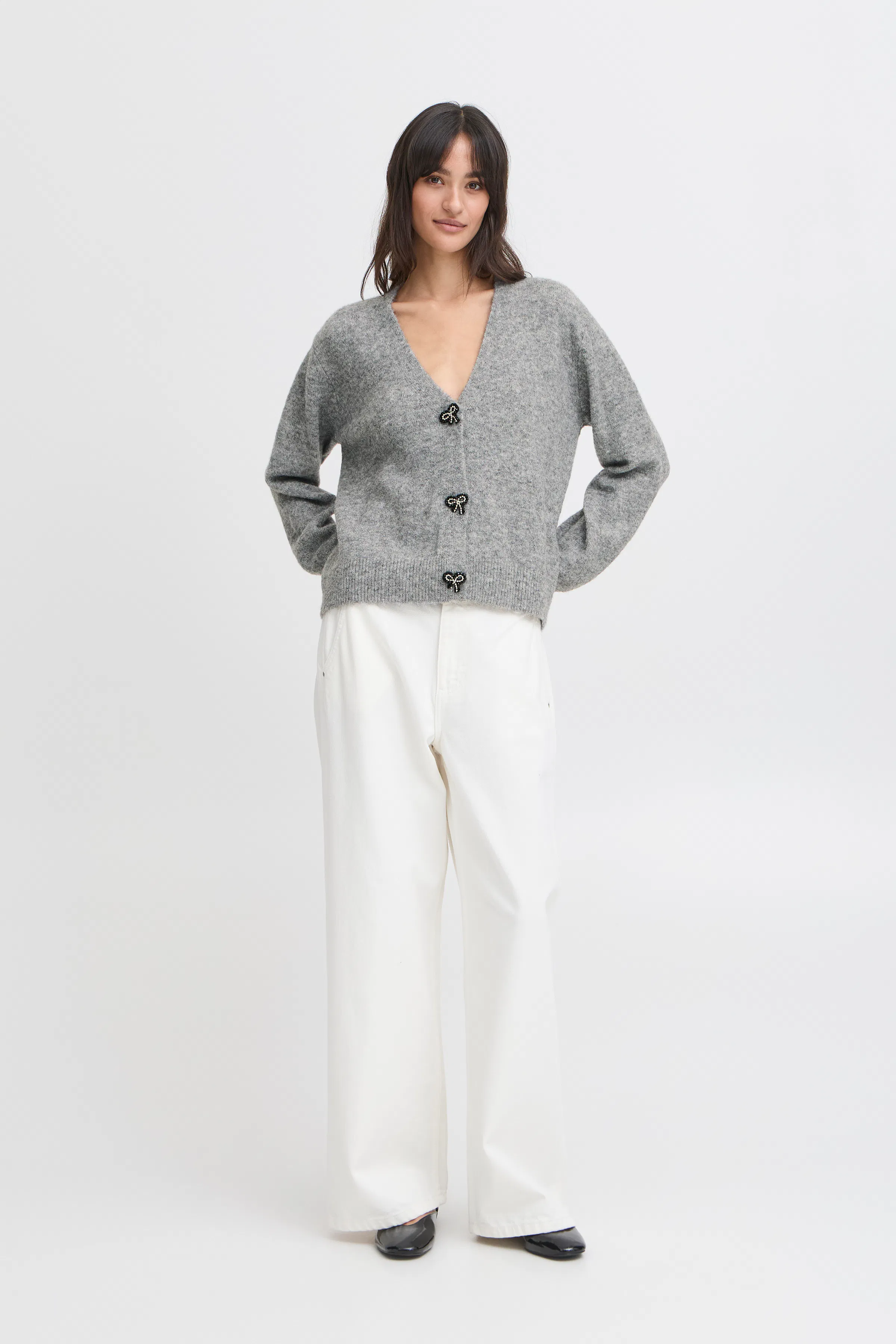 BXOMEA Cardigan LOOKBOOK FRONT 20816639-200455