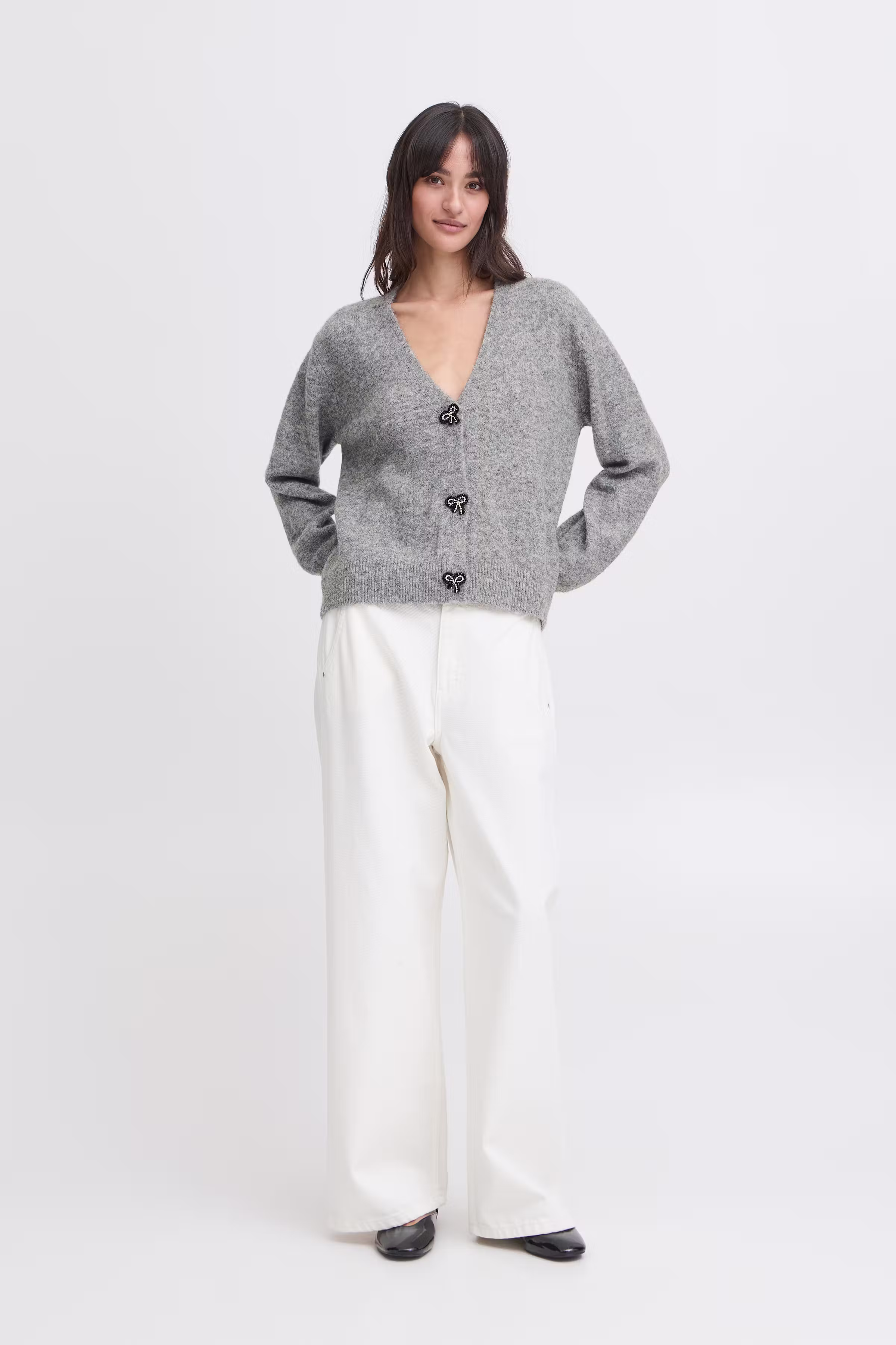BXOMEA Cardigan LOOKBOOK FRONT 20816639-200455