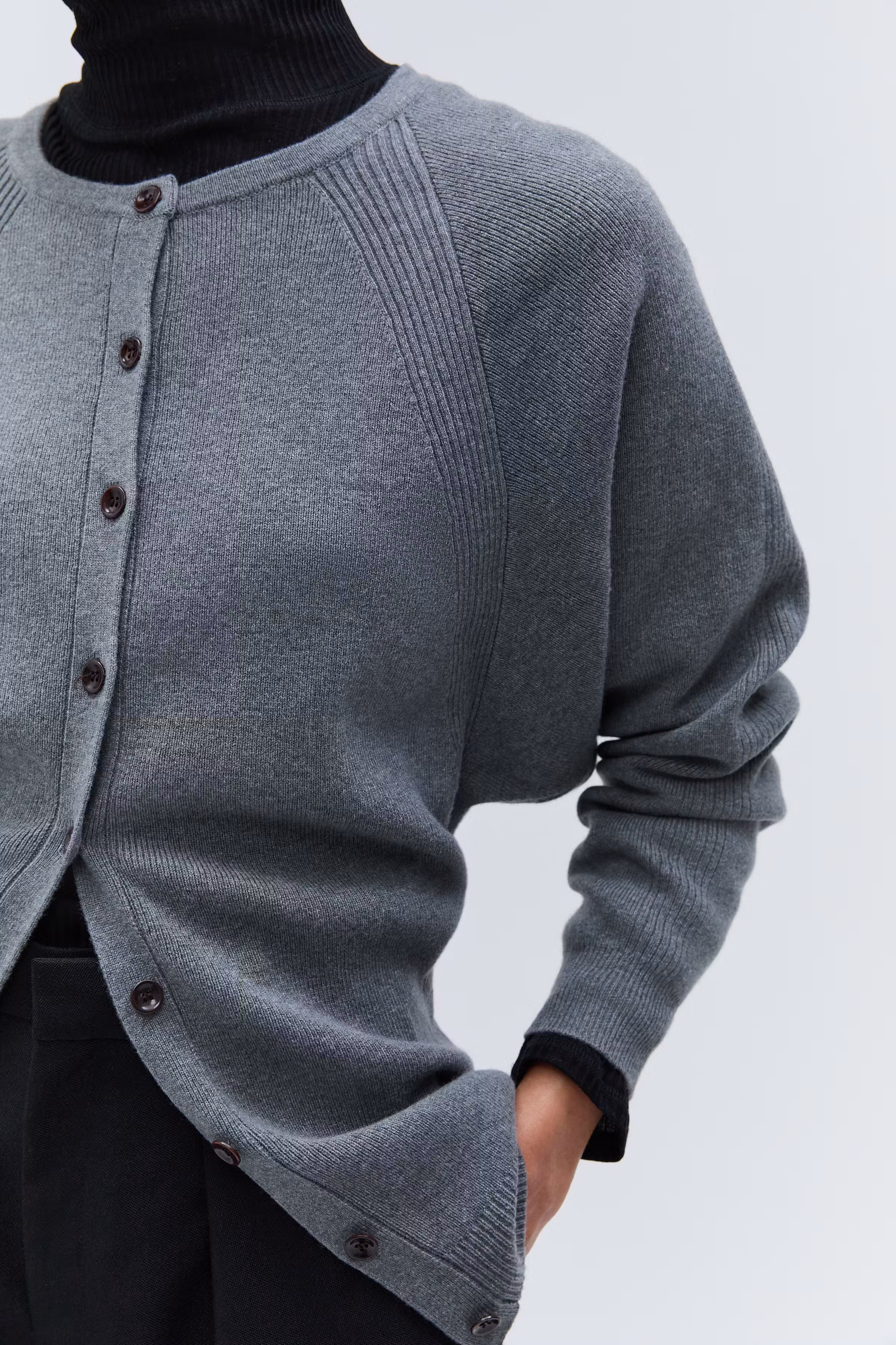 IOFjola Blouse LOOKBOOK DETAIL 30600123-GY922