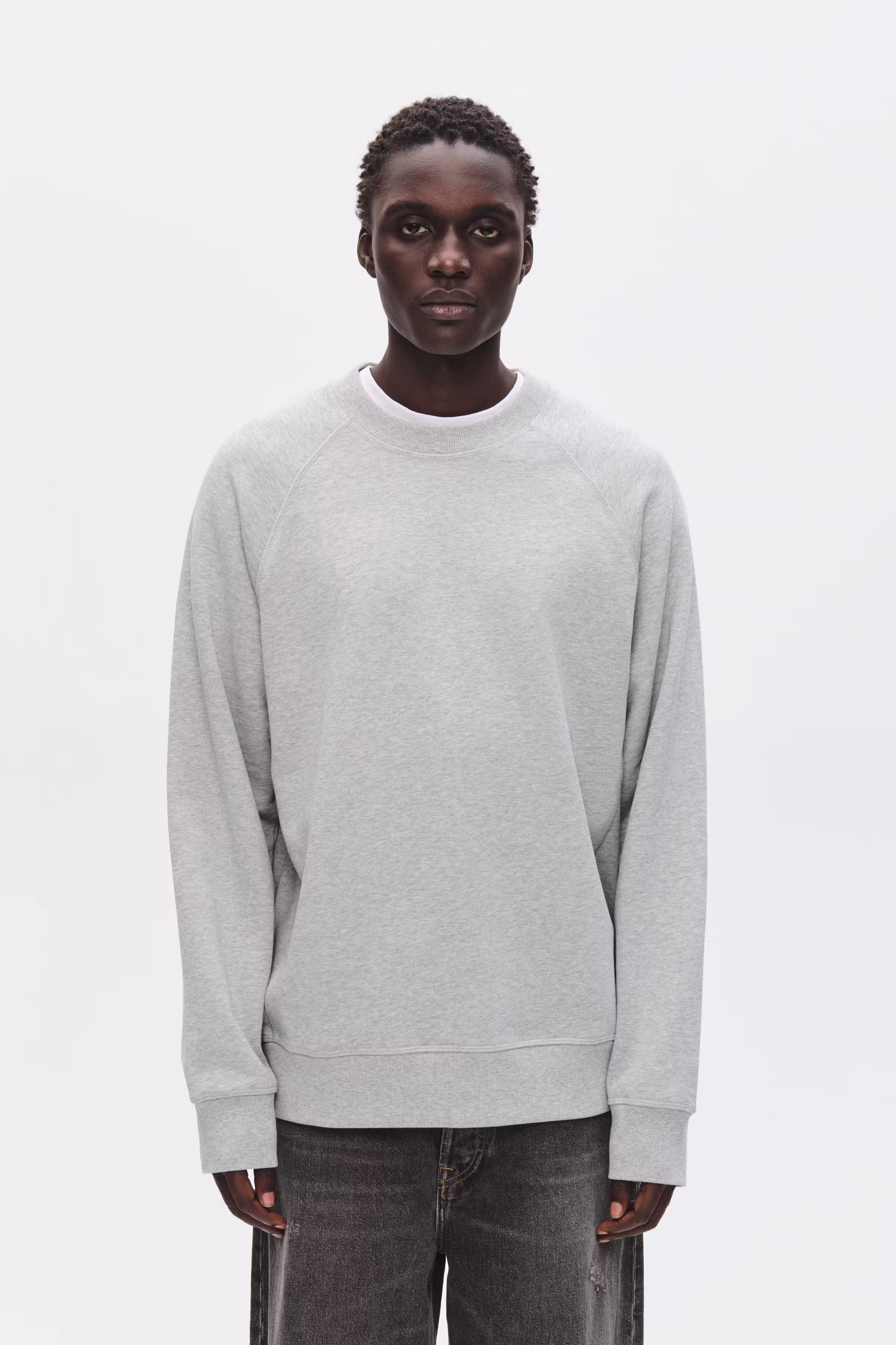 WWHester Sweatshirt LOOKBOOK FRONT 30251551-303736