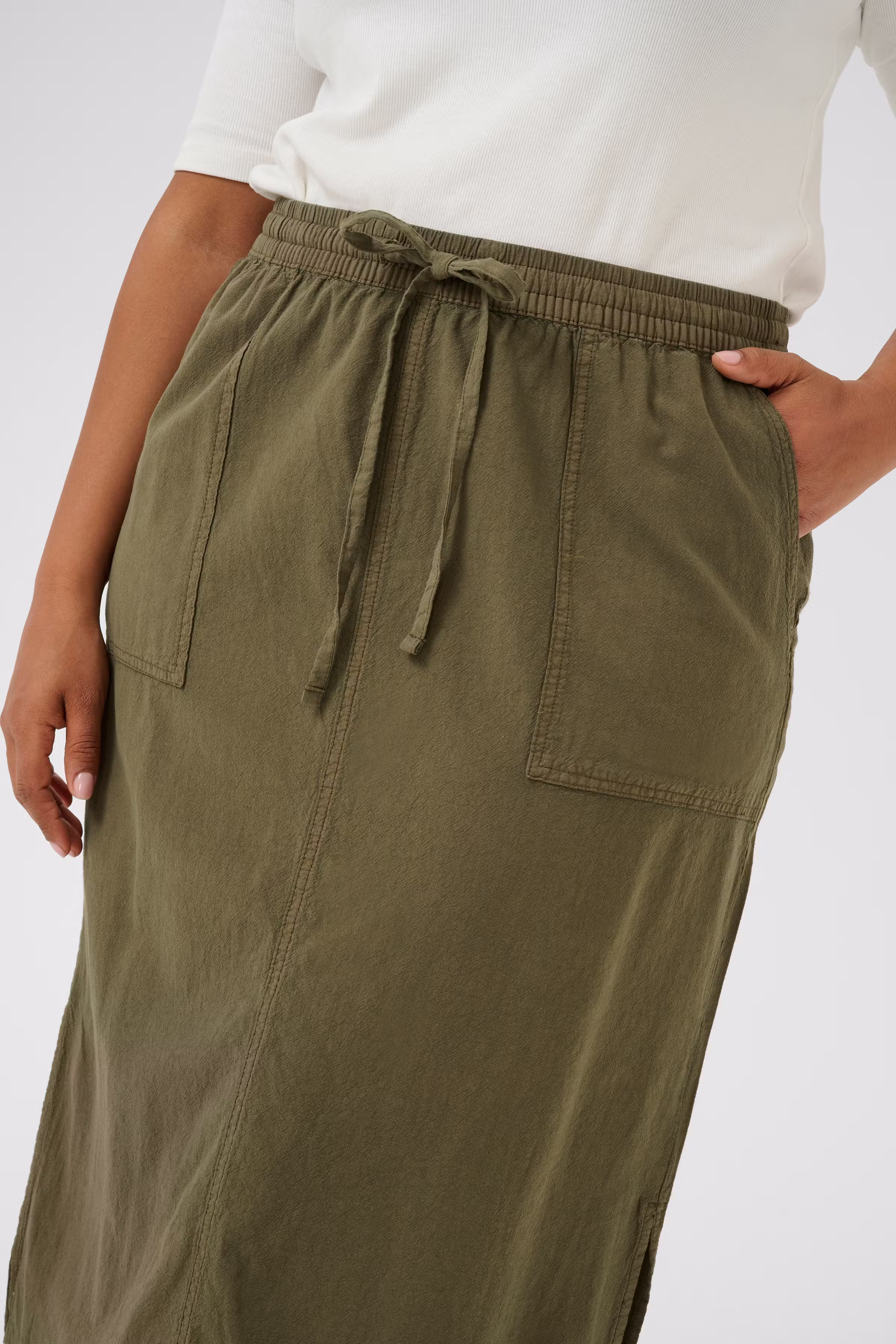 KCnana Skirt LOOKBOOK DETAIL 10582896-190511