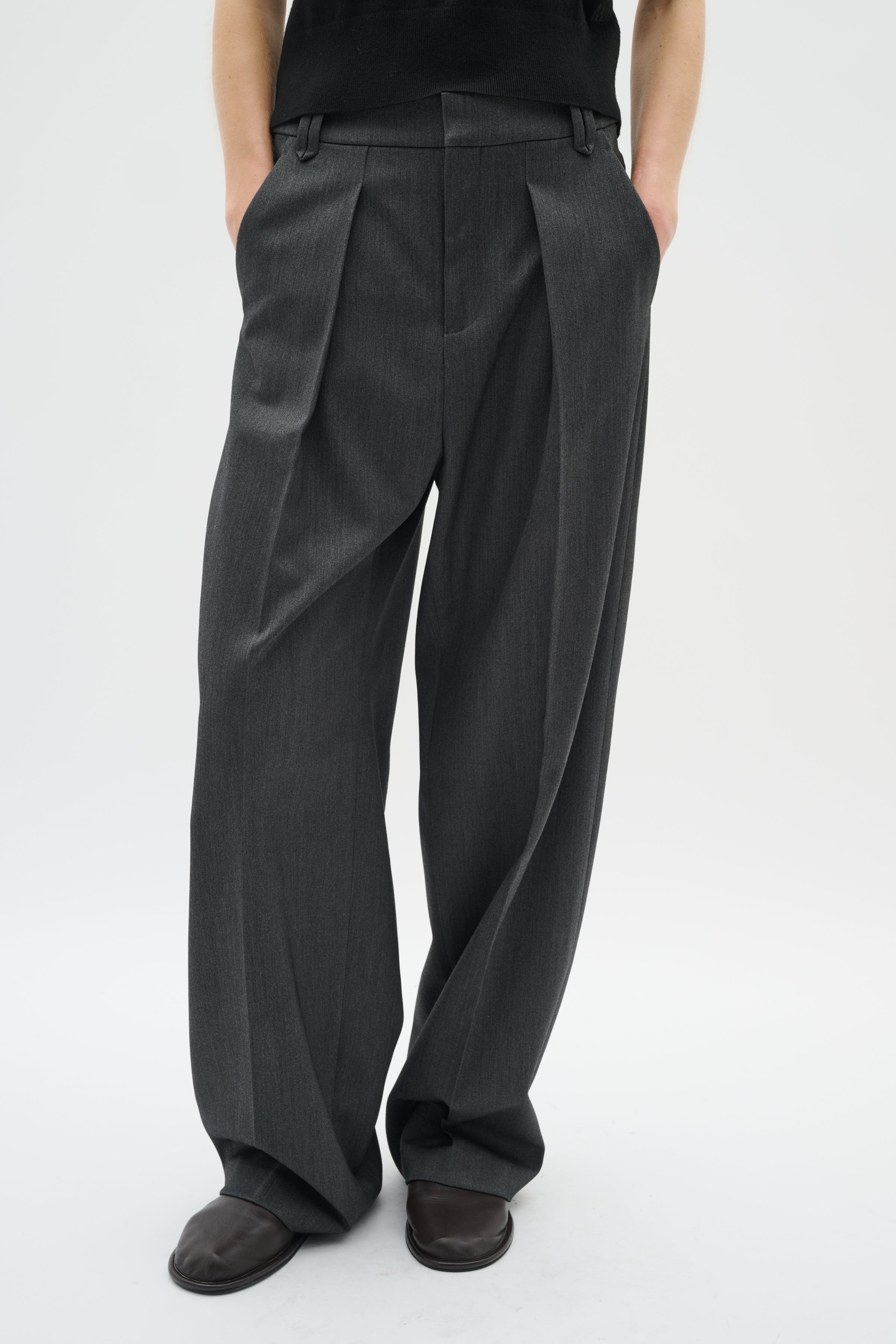 BrunildaIW Bukser LOOKBOOK FRONT 30111003-300596