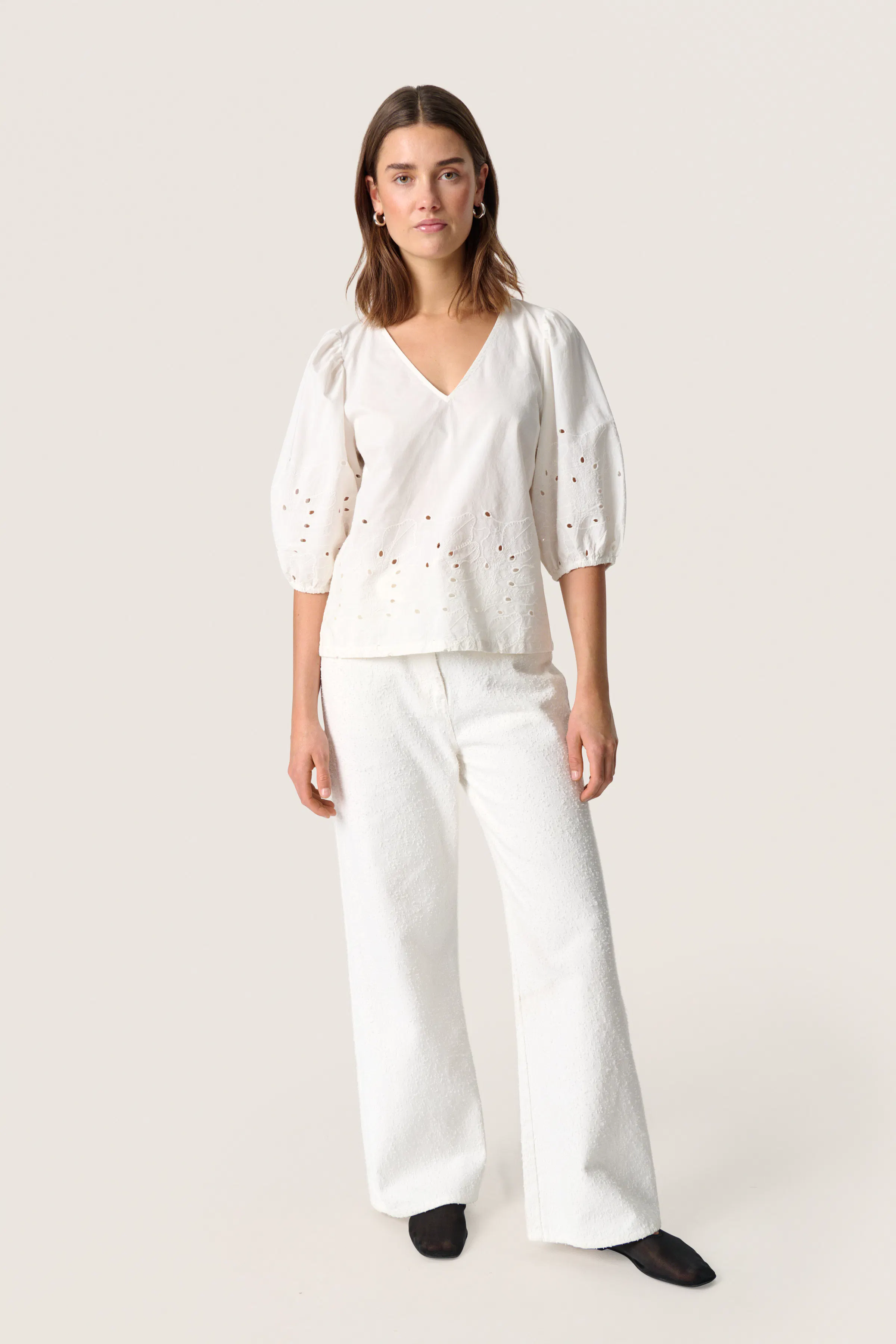SLManja Blouse LOOKBOOK FRONT 30408460-111001
