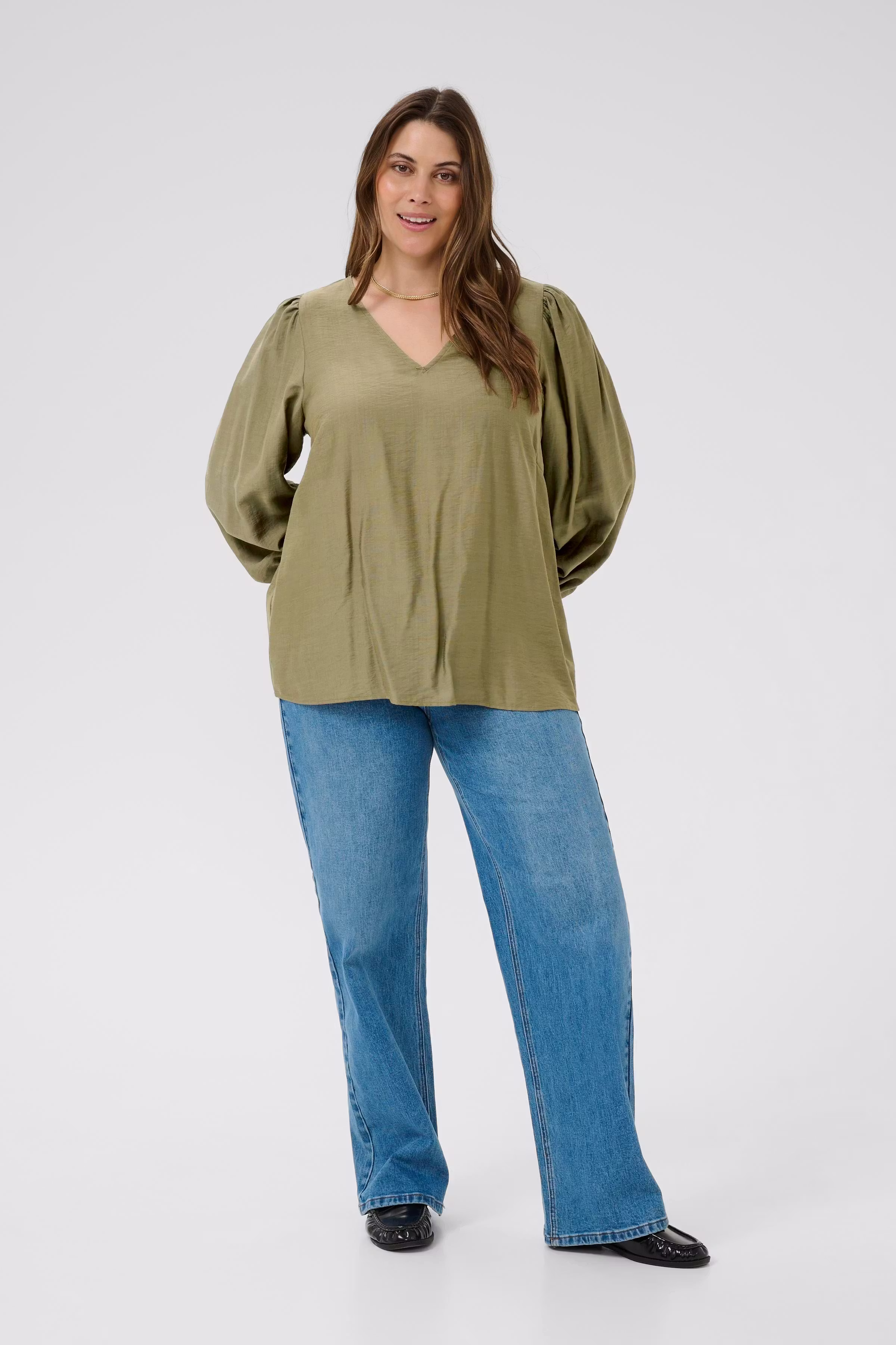 KCsofia Blouse LOOKBOOK FRONT 10583889-170517