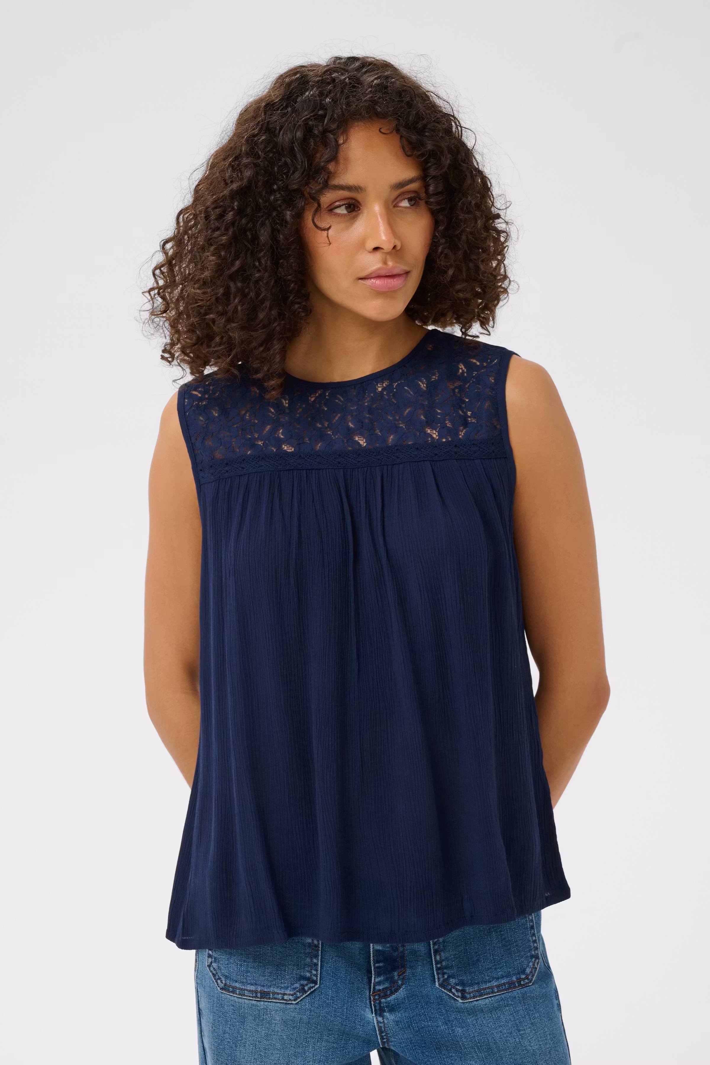 KAmeredith Bluse LOOKBOOK FRONT 10512420-193921