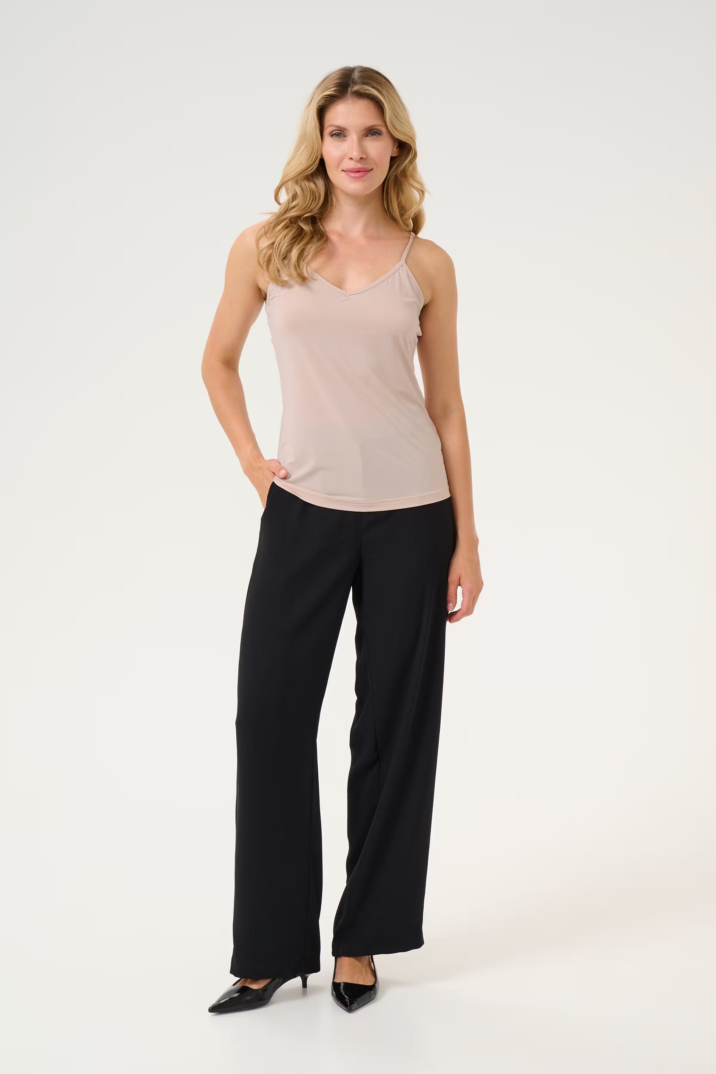 CRLissandra Top LOOKBOOK FRONT 10613215-106861