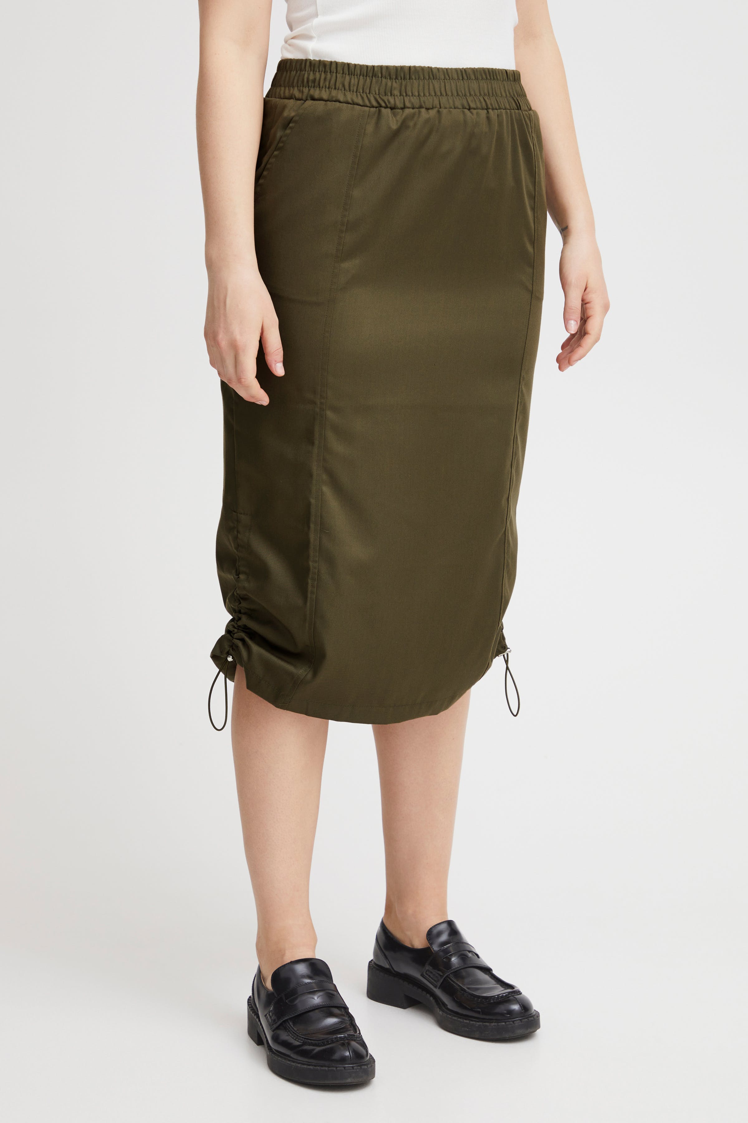 FXCOVINA Kjol LOOKBOOK FRONT 20613132-180515