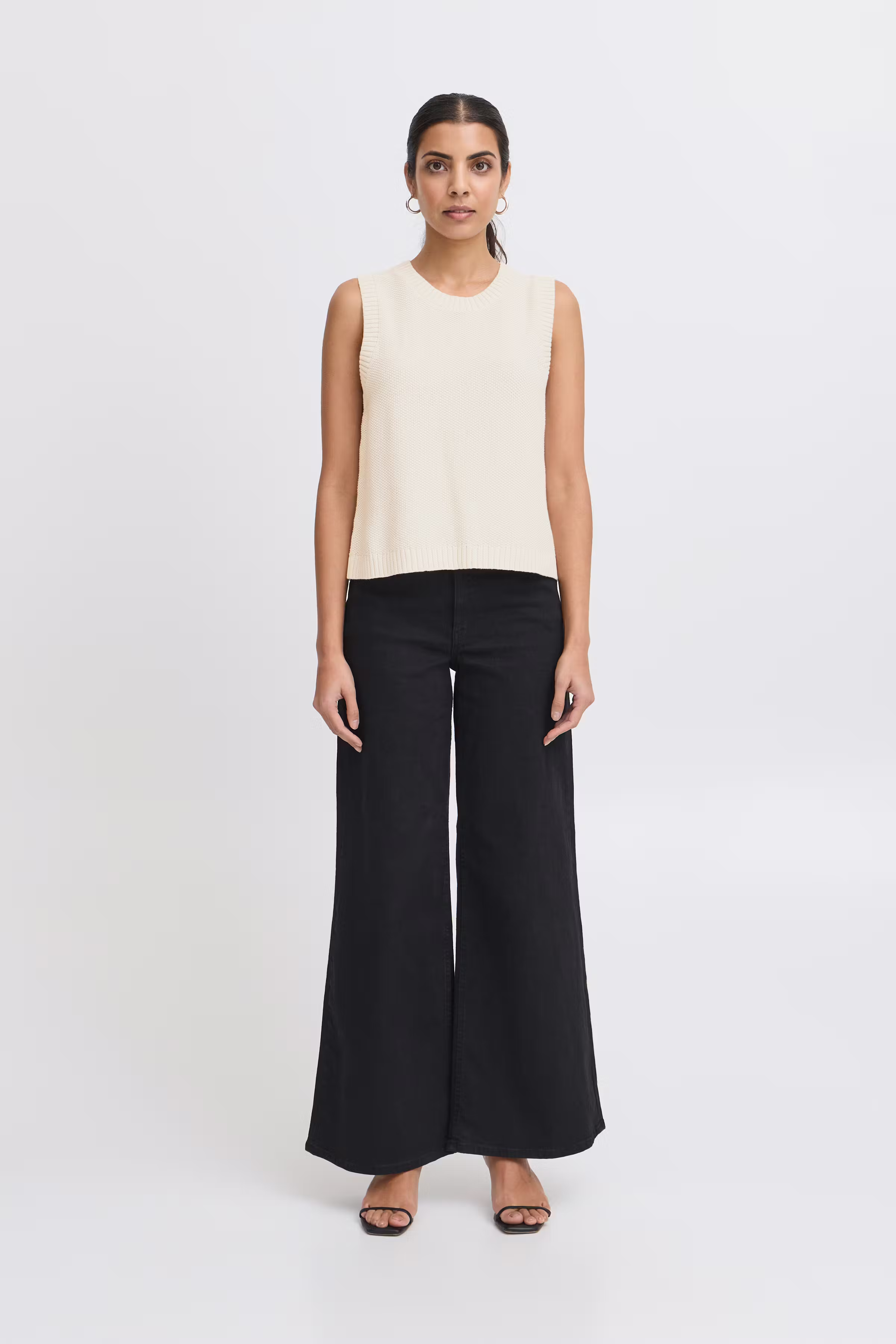 IHDOTTIES Ærmeløs LOOKBOOK FRONT 20122898-130905