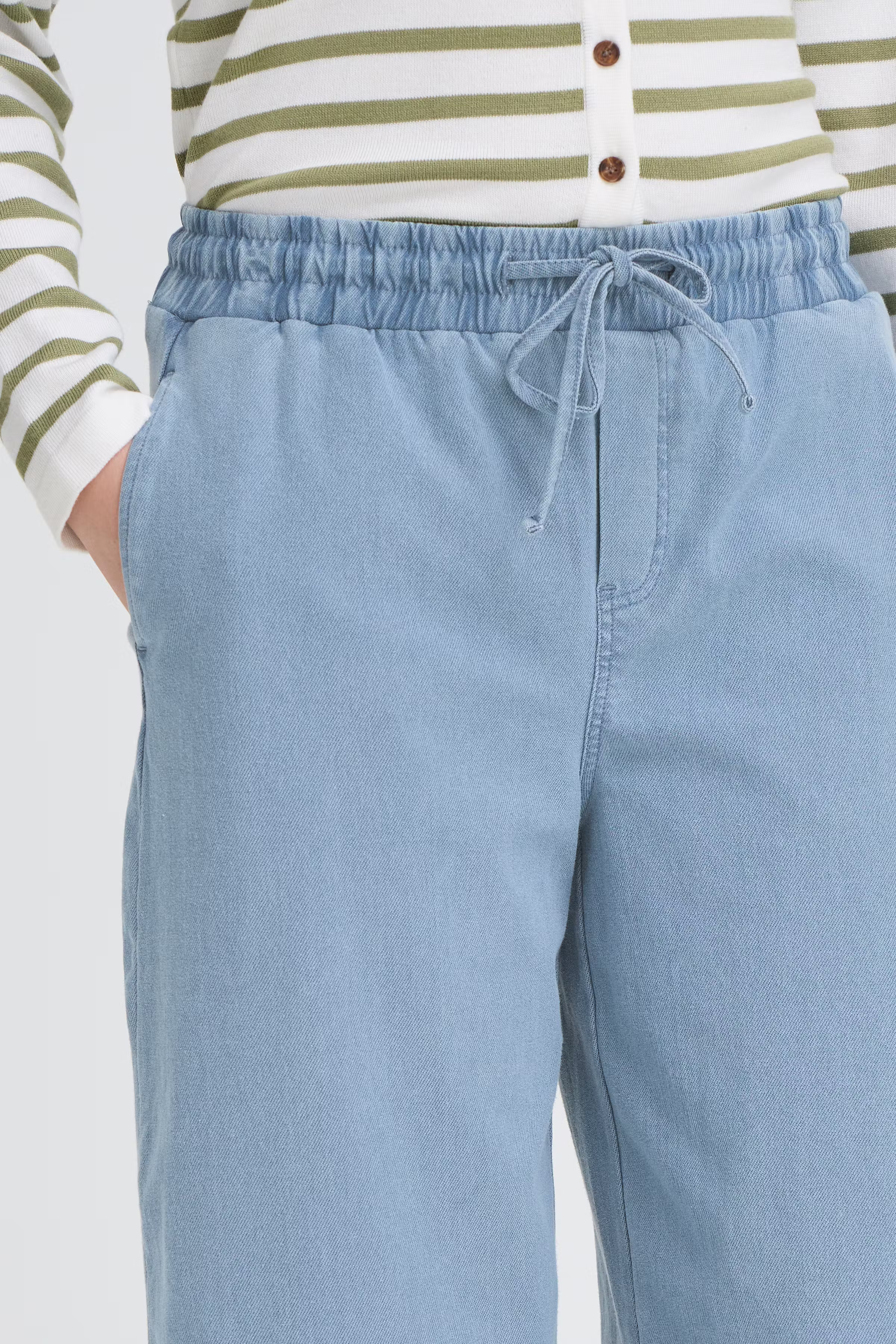 IHKATE Pantalon LOOKBOOK DETAIL 20125208-204437