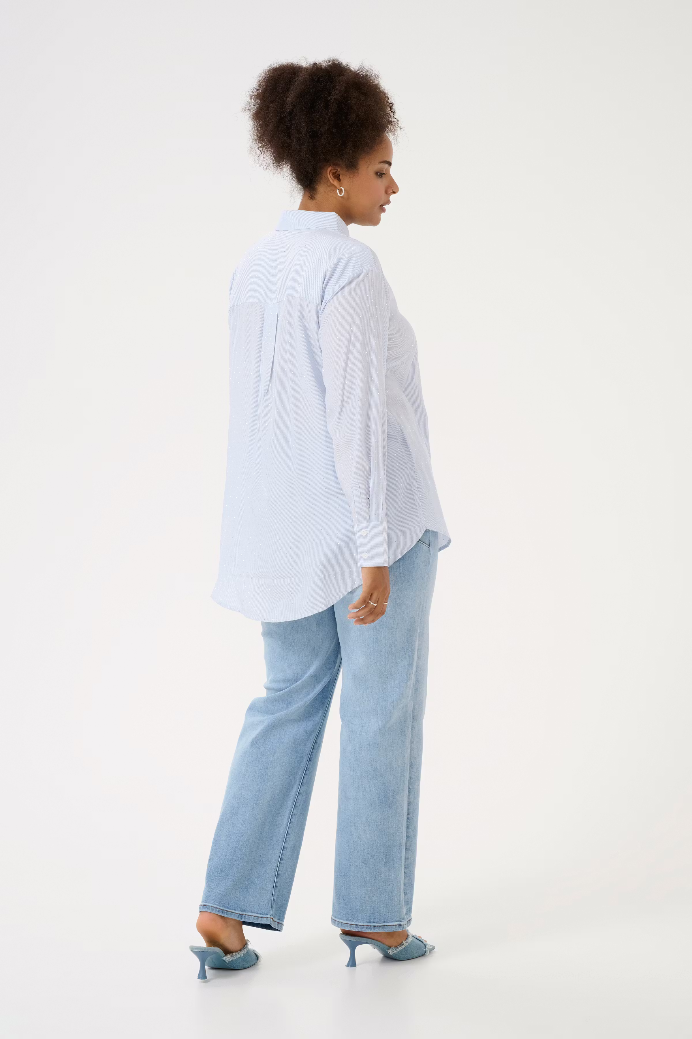 KCmilana Hemd LOOKBOOK BACK 10583058-107269