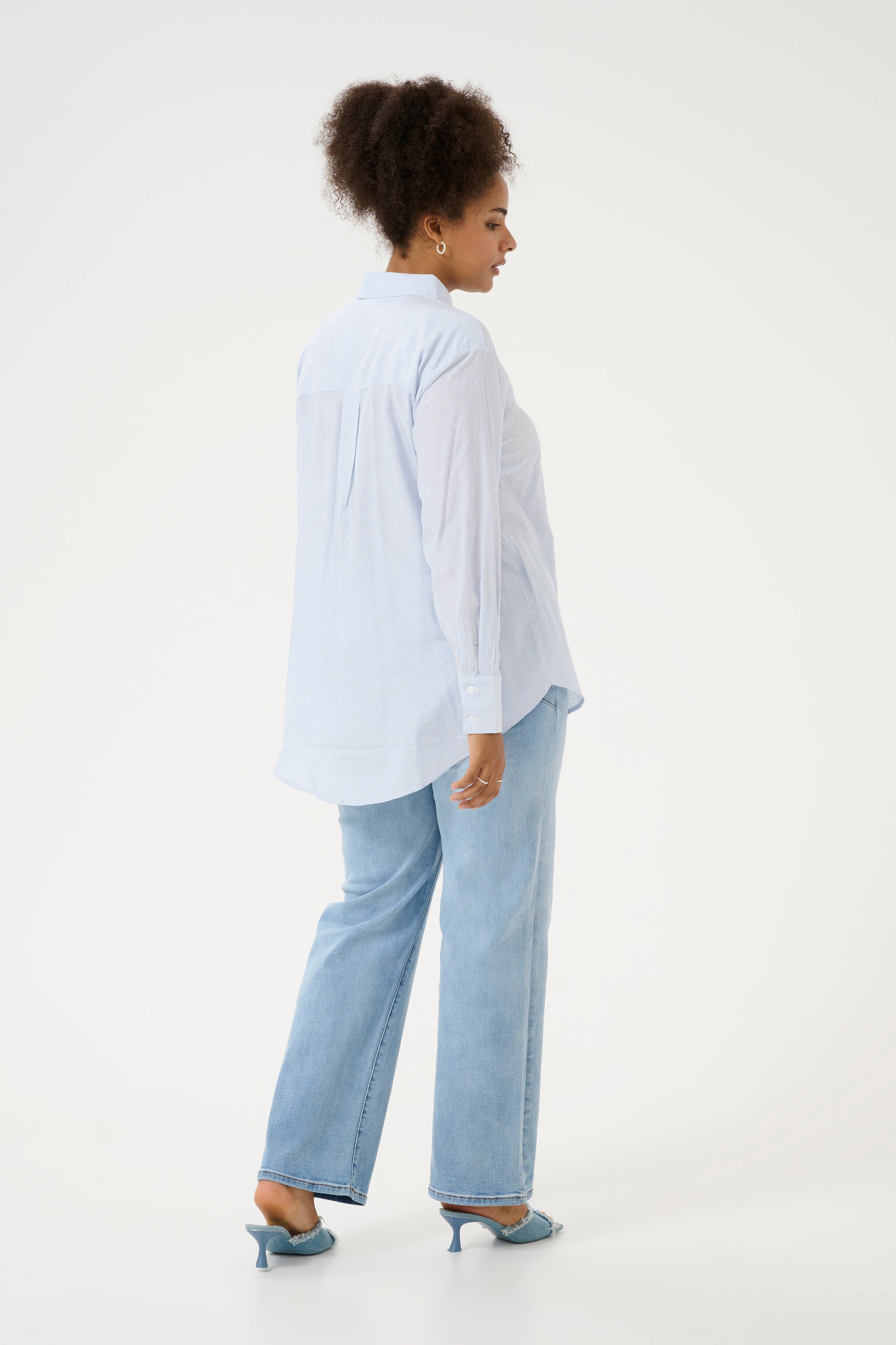 KCmilana Hemd LOOKBOOK BACK 10583058-107269