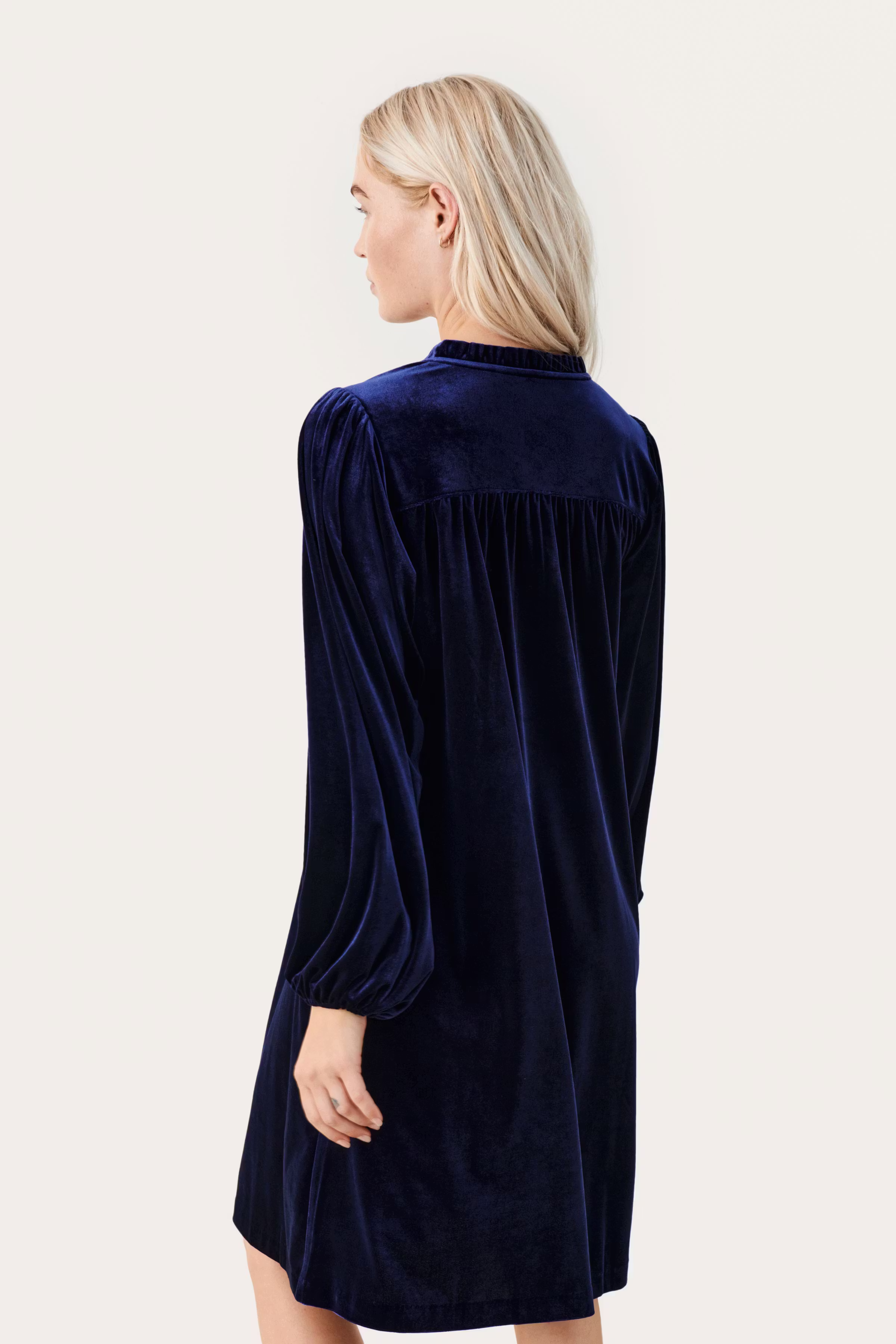 DritasPW Dress LOOKBOOK BACK 30308209-193851