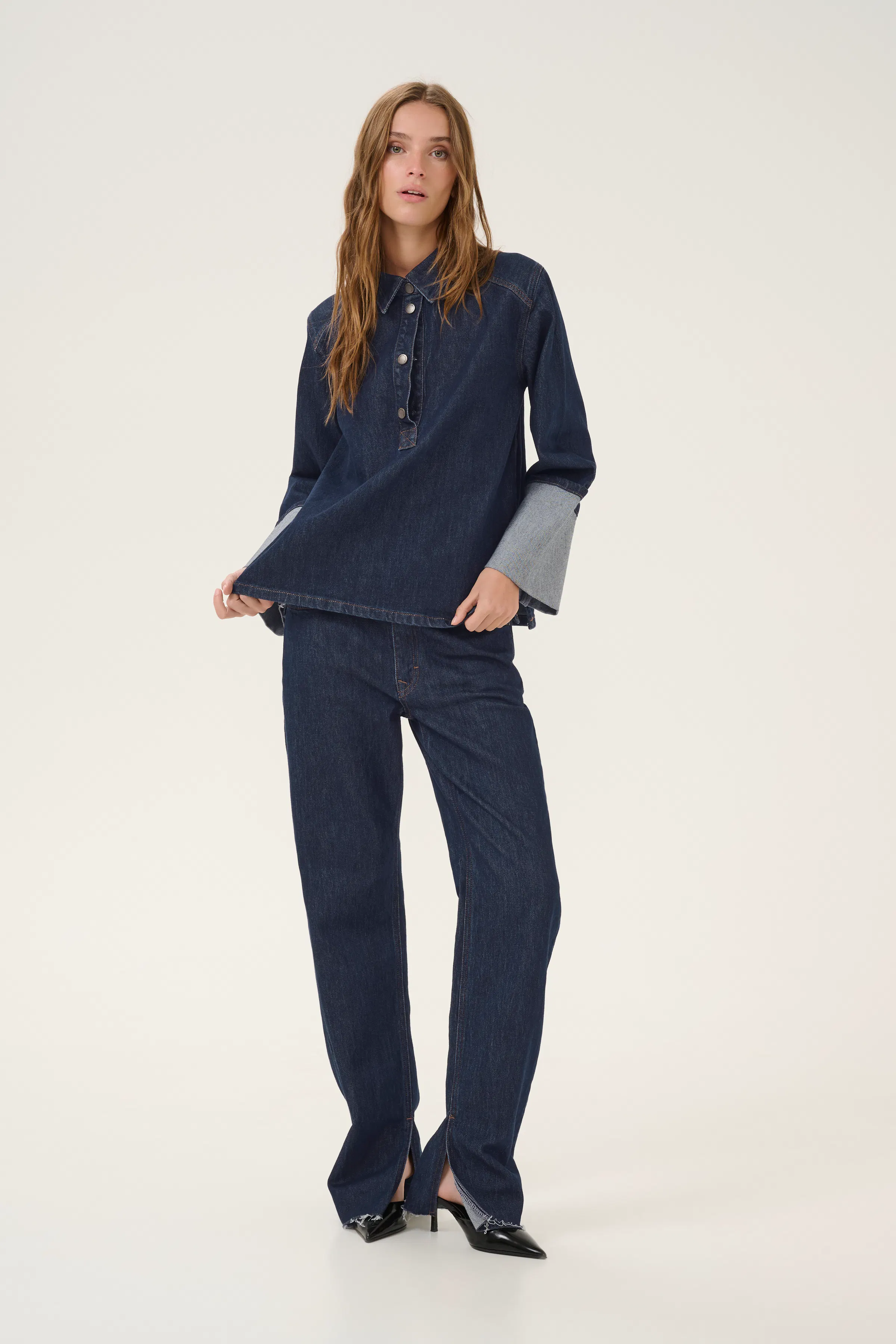 AbinaMW Bluse LOOKBOOK FRONT 10705056-100067