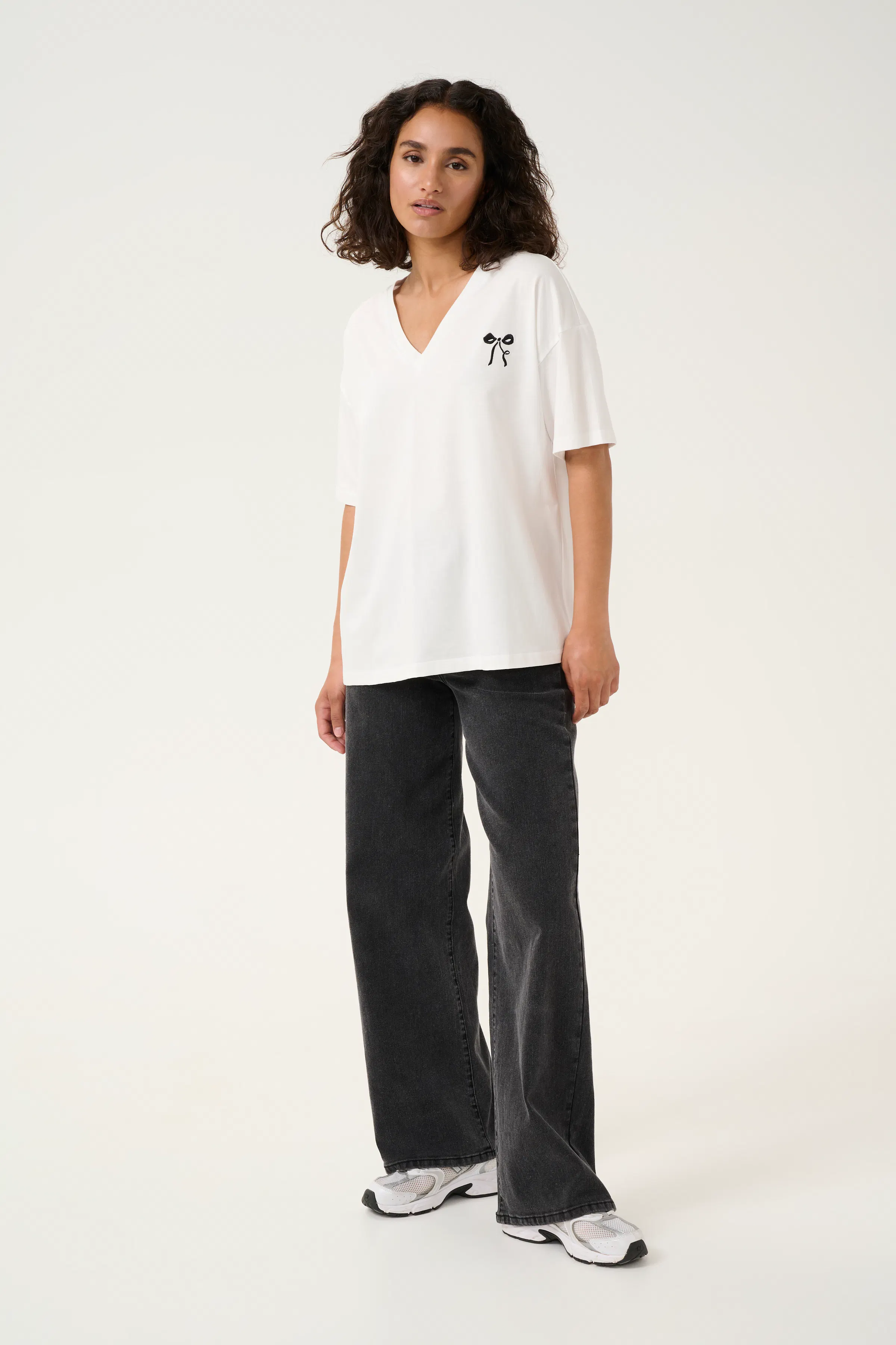 KAbowie T-shirt LOOKBOOK FRONT 10509482-110602